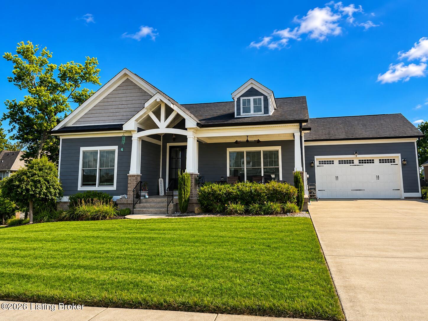 147 Williamsburg Ct — photo