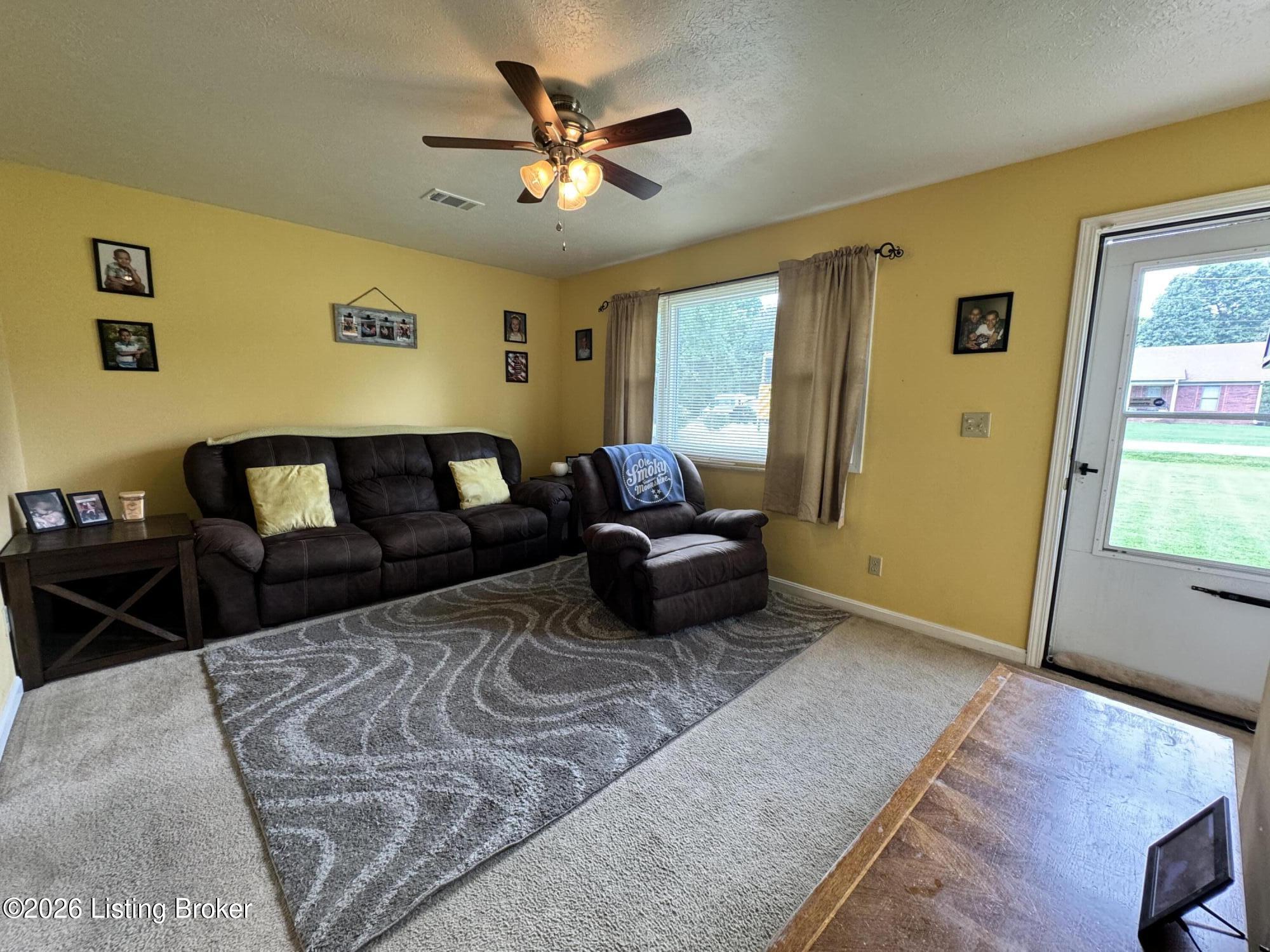6801 Rutledge Rd, Louisville, KY 40258 — photo 3