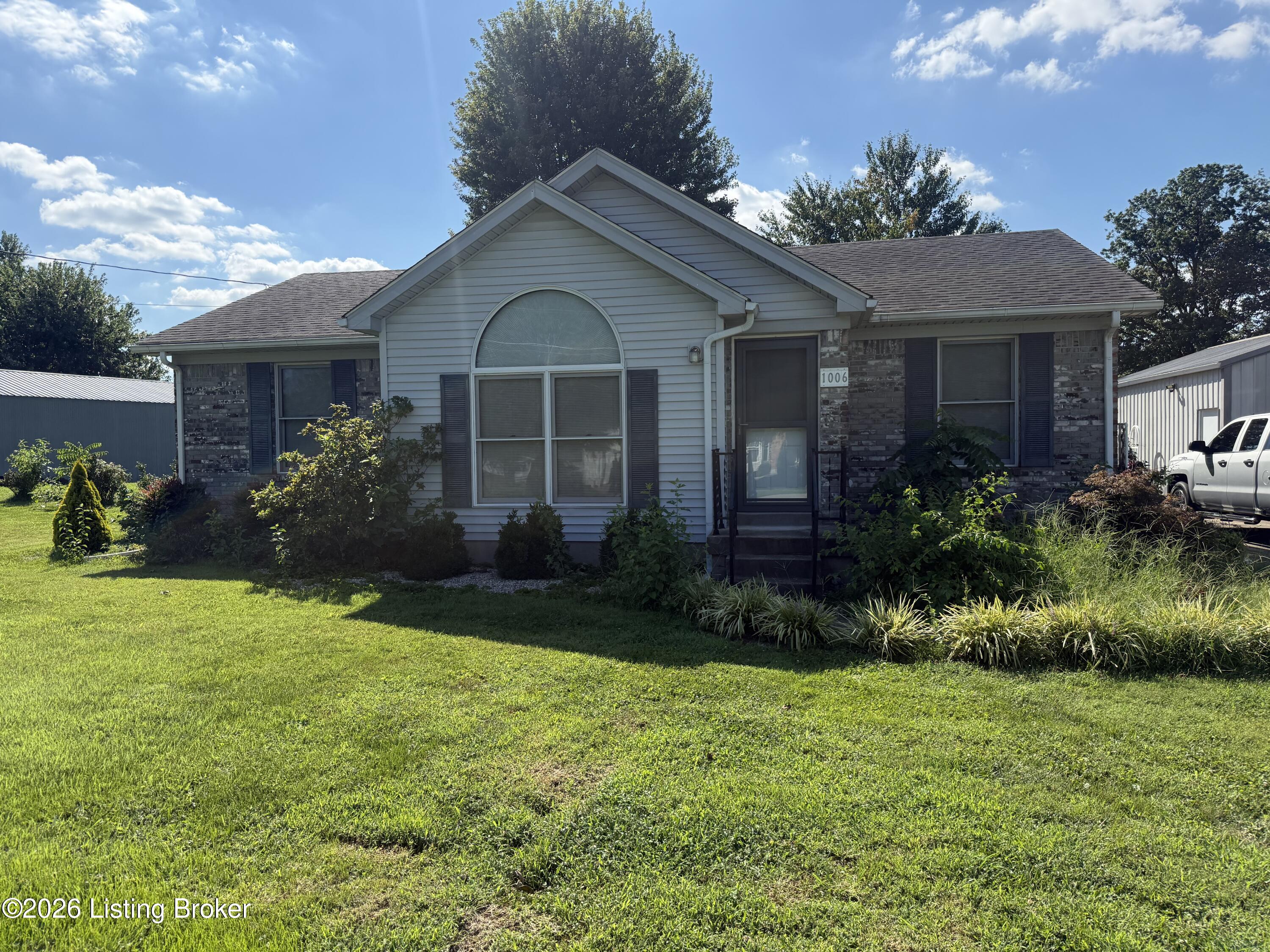 1006 Windrift Ct — photo