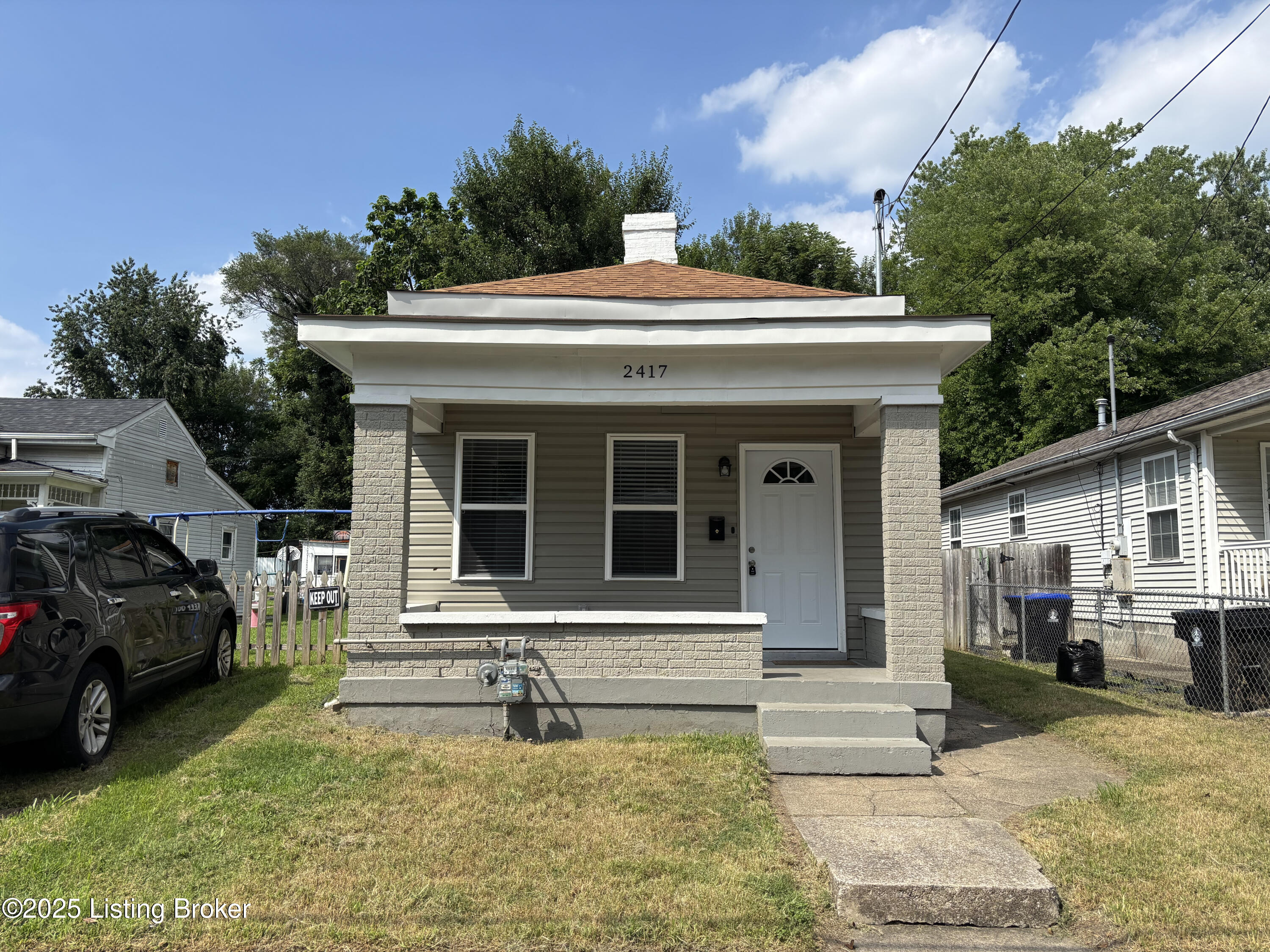 2417 Bank St — photo