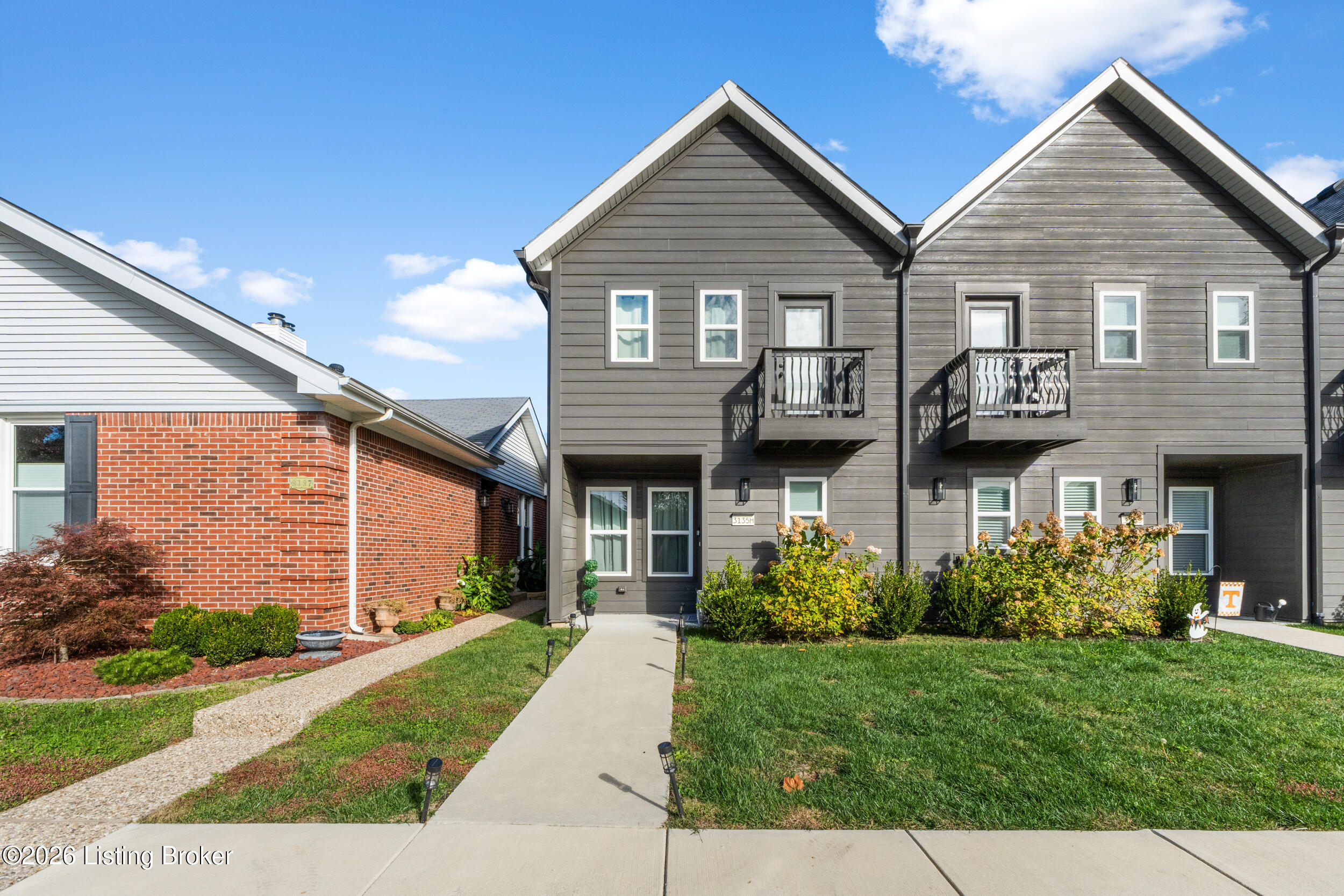 3135 H Bushmill Park — photo