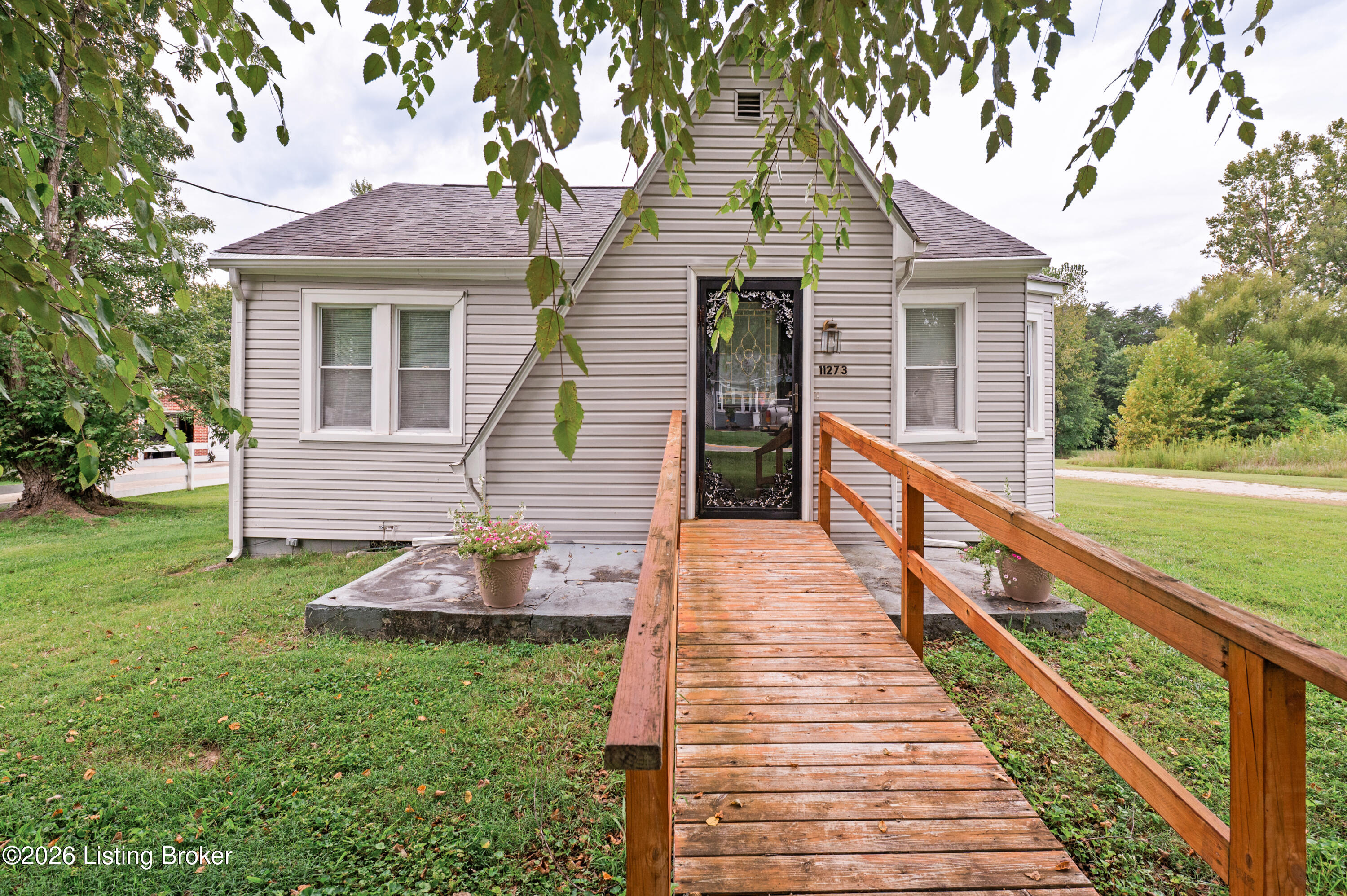 11273 Preston Hwy — photo
