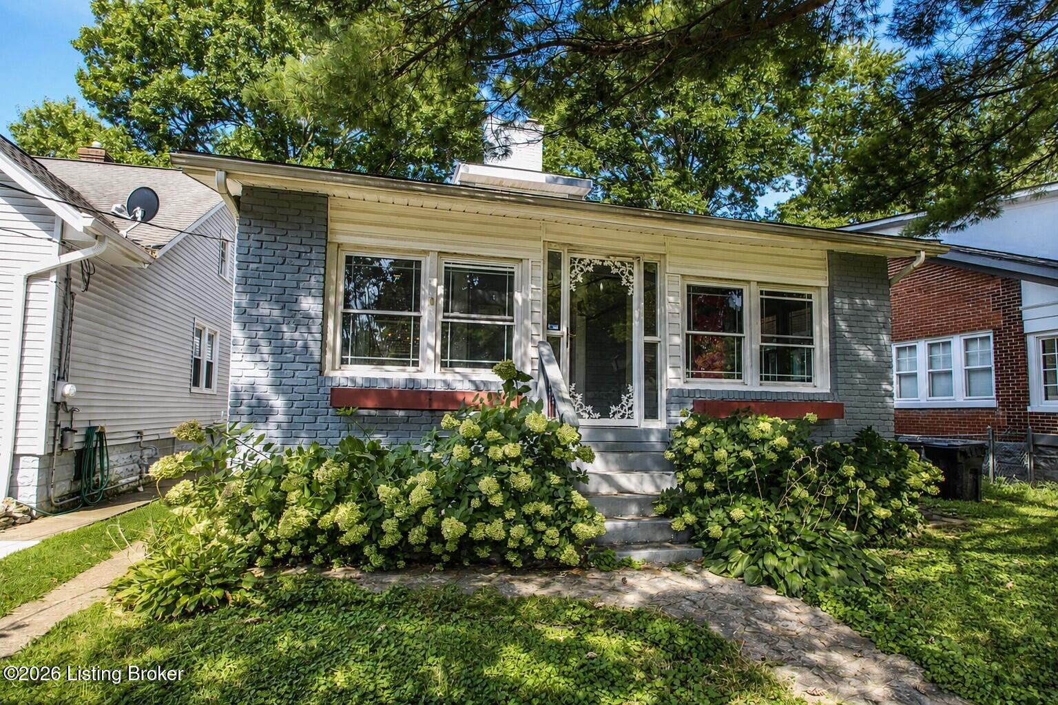 130 Claremont Ave — photo