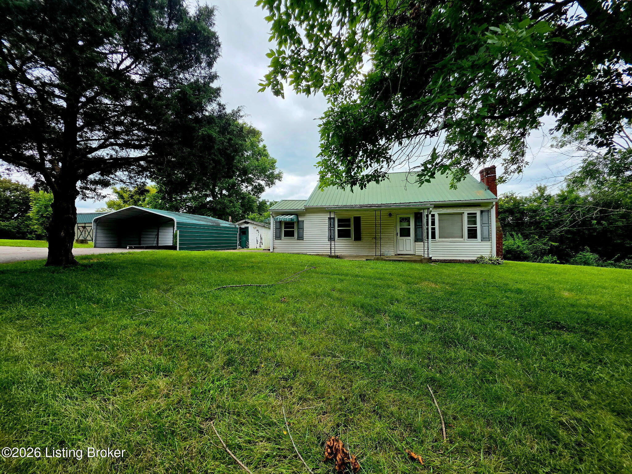 2514 Bloomfield Rd — photo