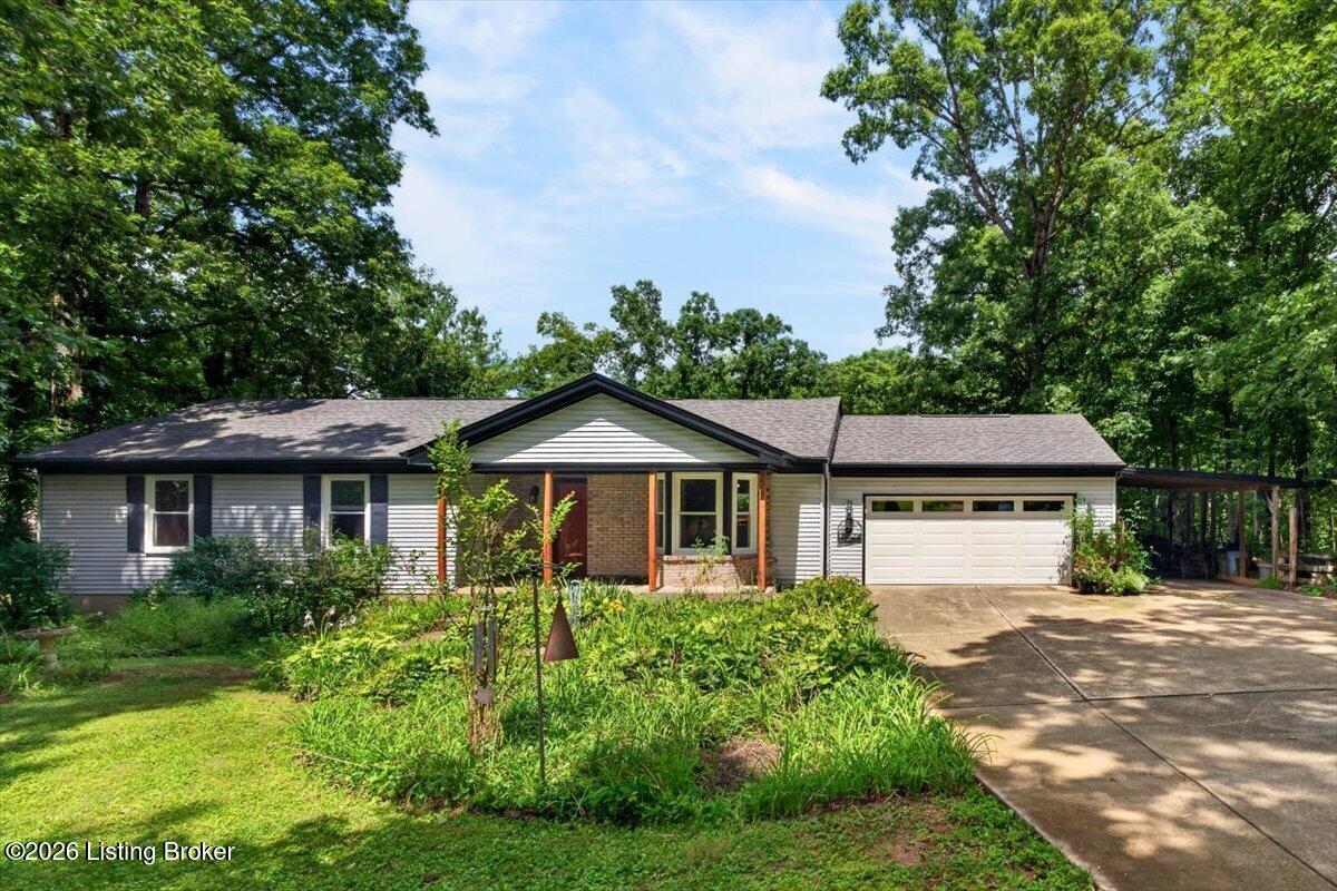 1811 Foxboro Rd — photo