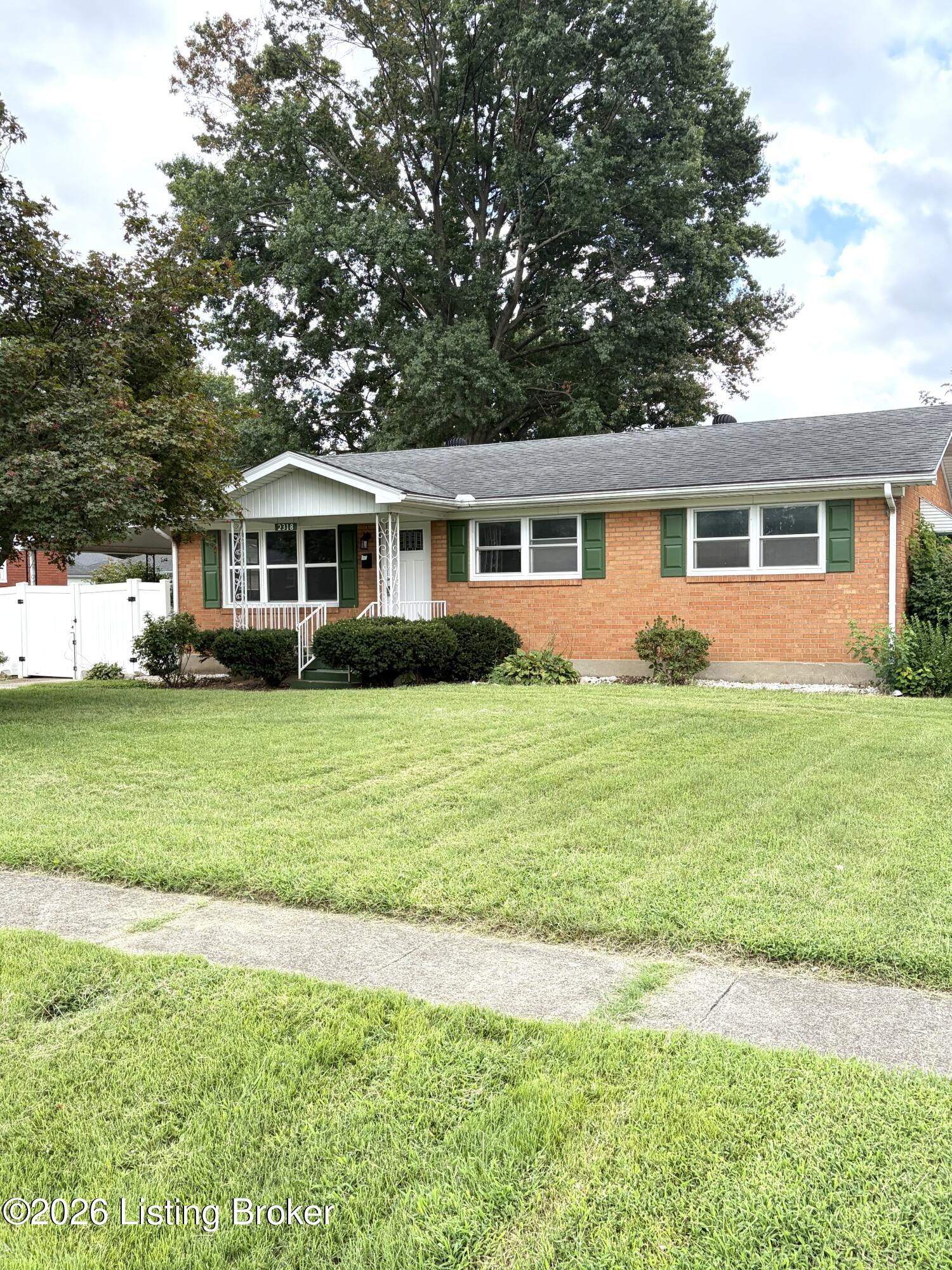 2318 Mary Catherine Dr — photo