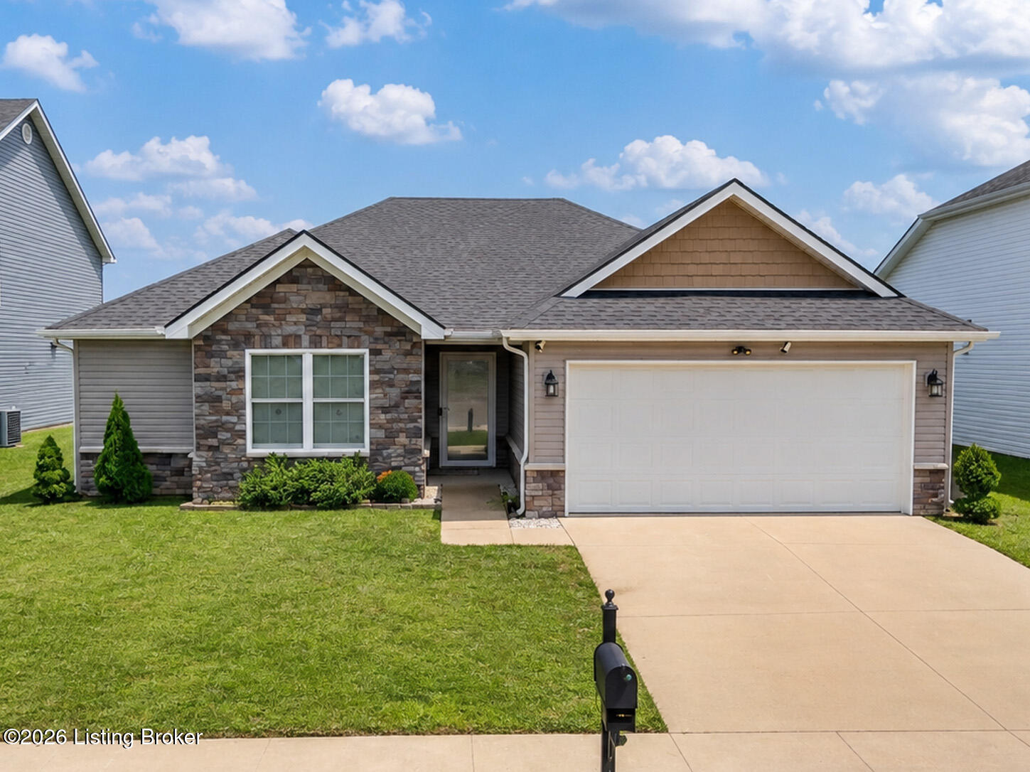 2530 Longshot Cove — photo