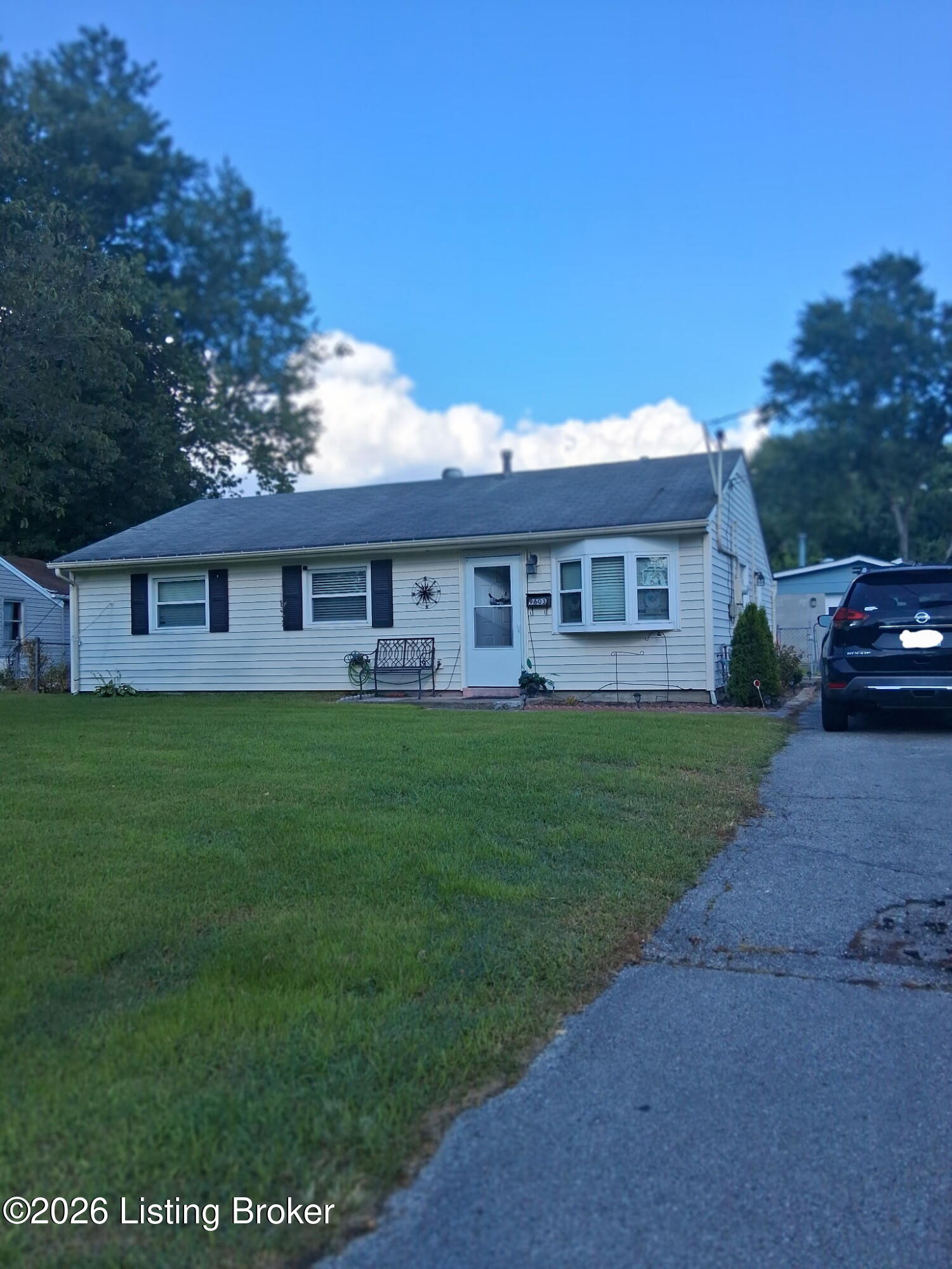 9603 Toledo Ln — photo