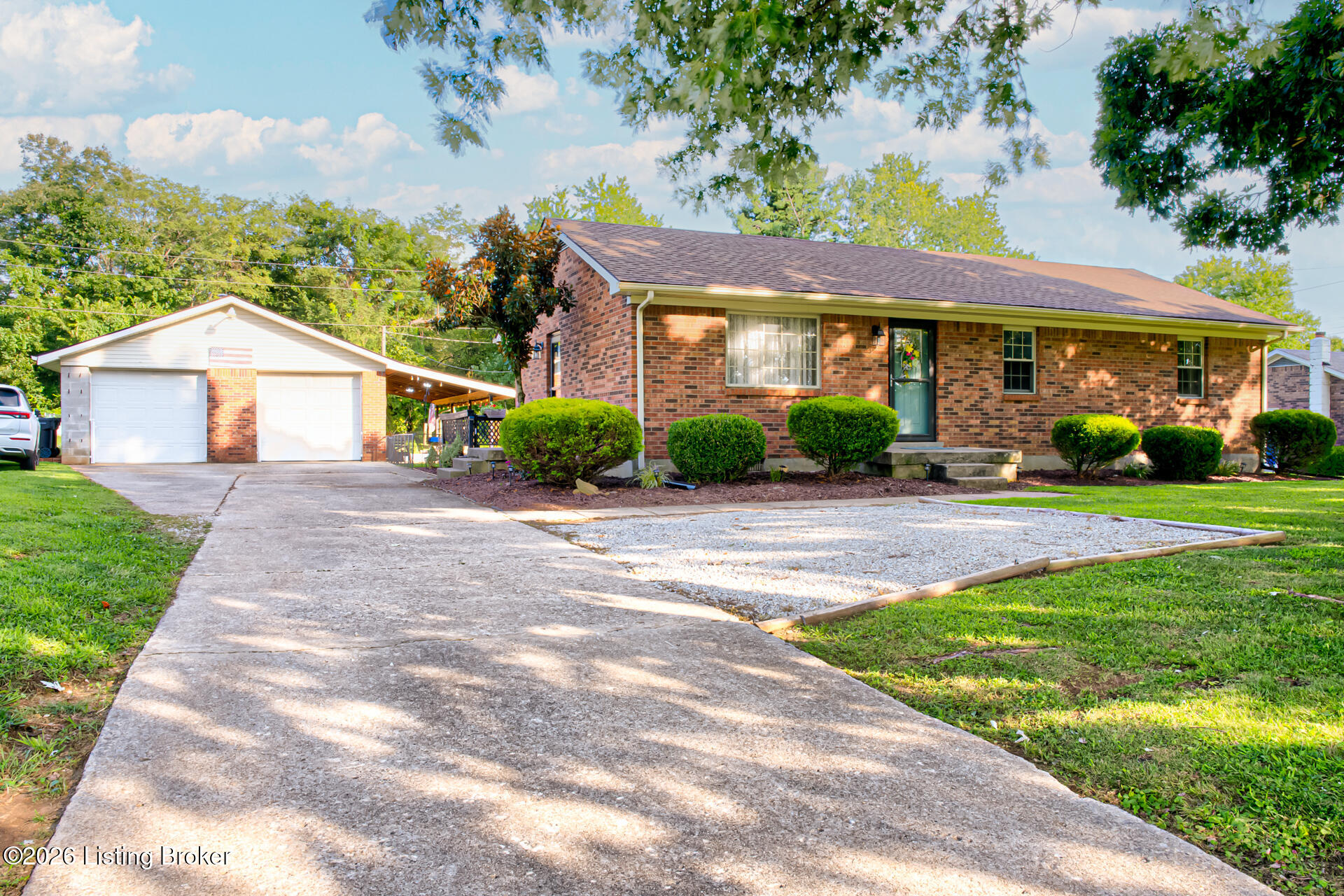 1329 Wales Rd — photo