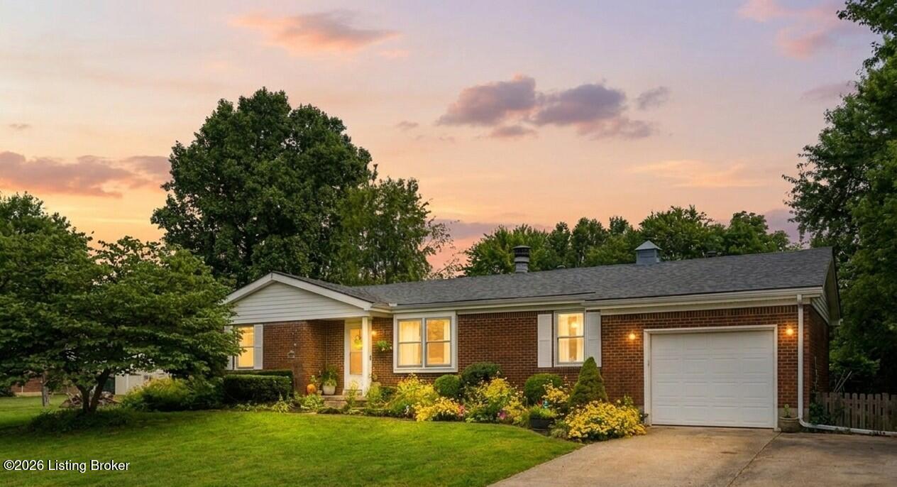 1091 Red Bird Ct — photo