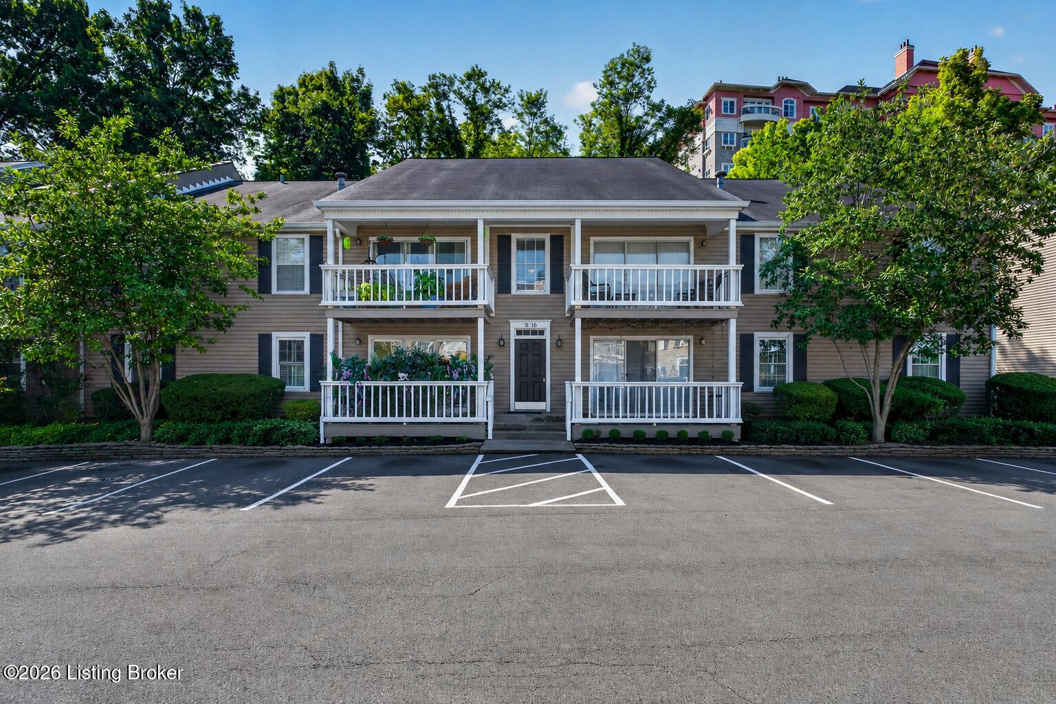 410 Mockingbird Valley Rd Apt 11 — photo