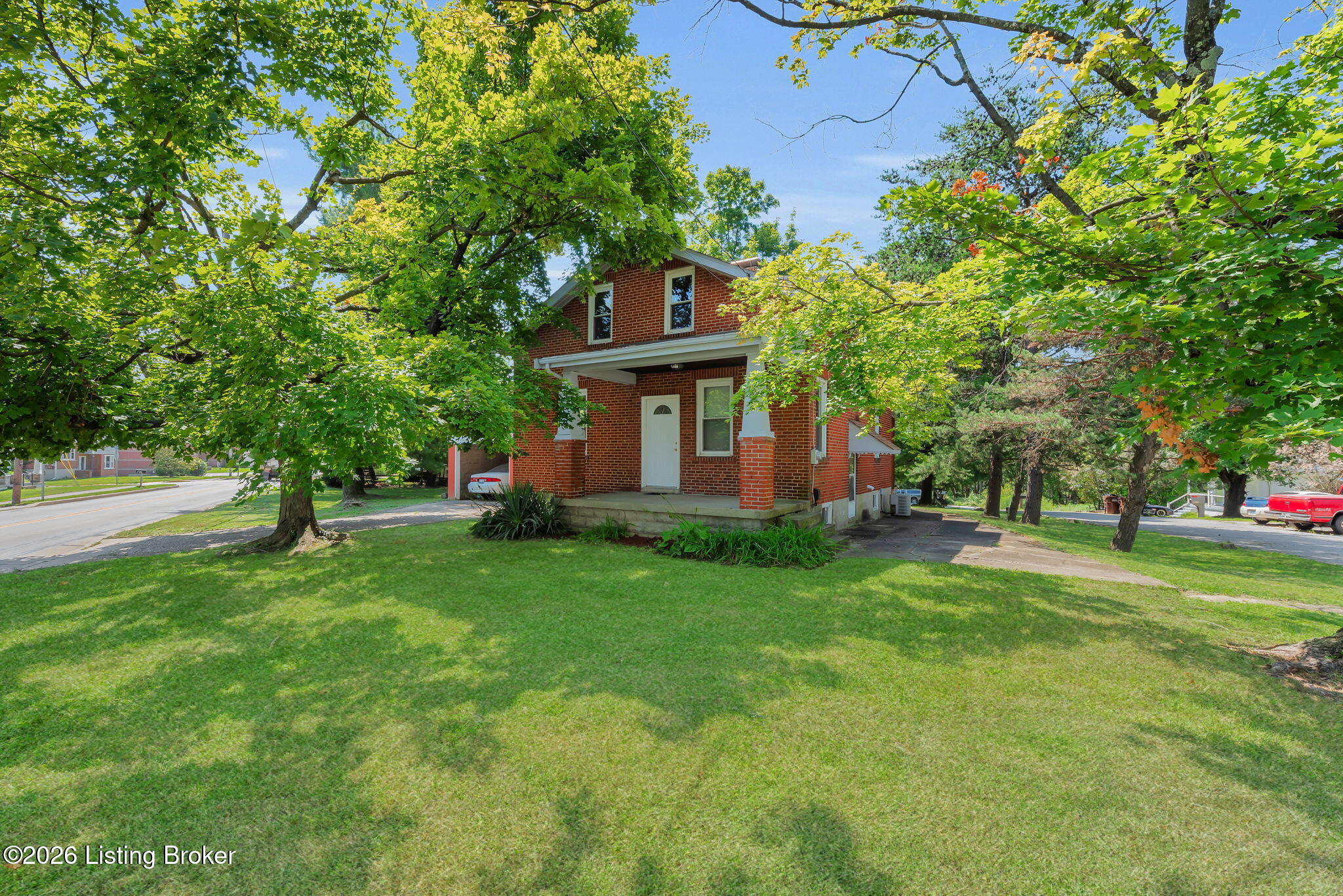 900 Garvey Ave — photo