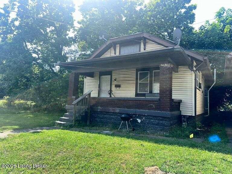1412 Hemlock St — photo