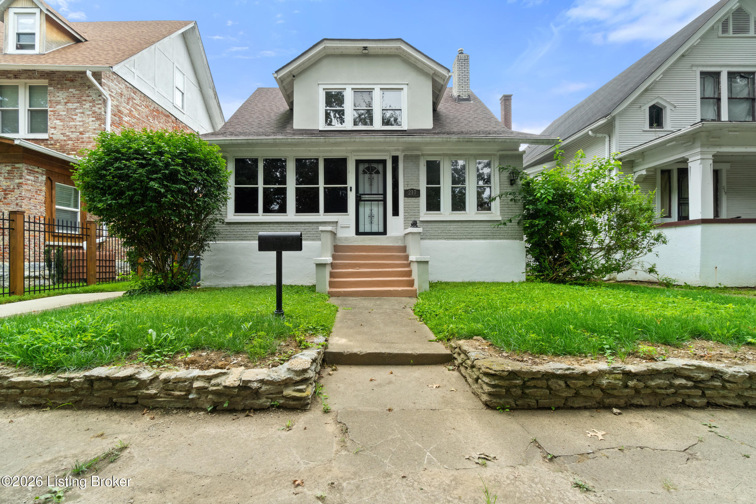 217 Shawnee Dr — photo