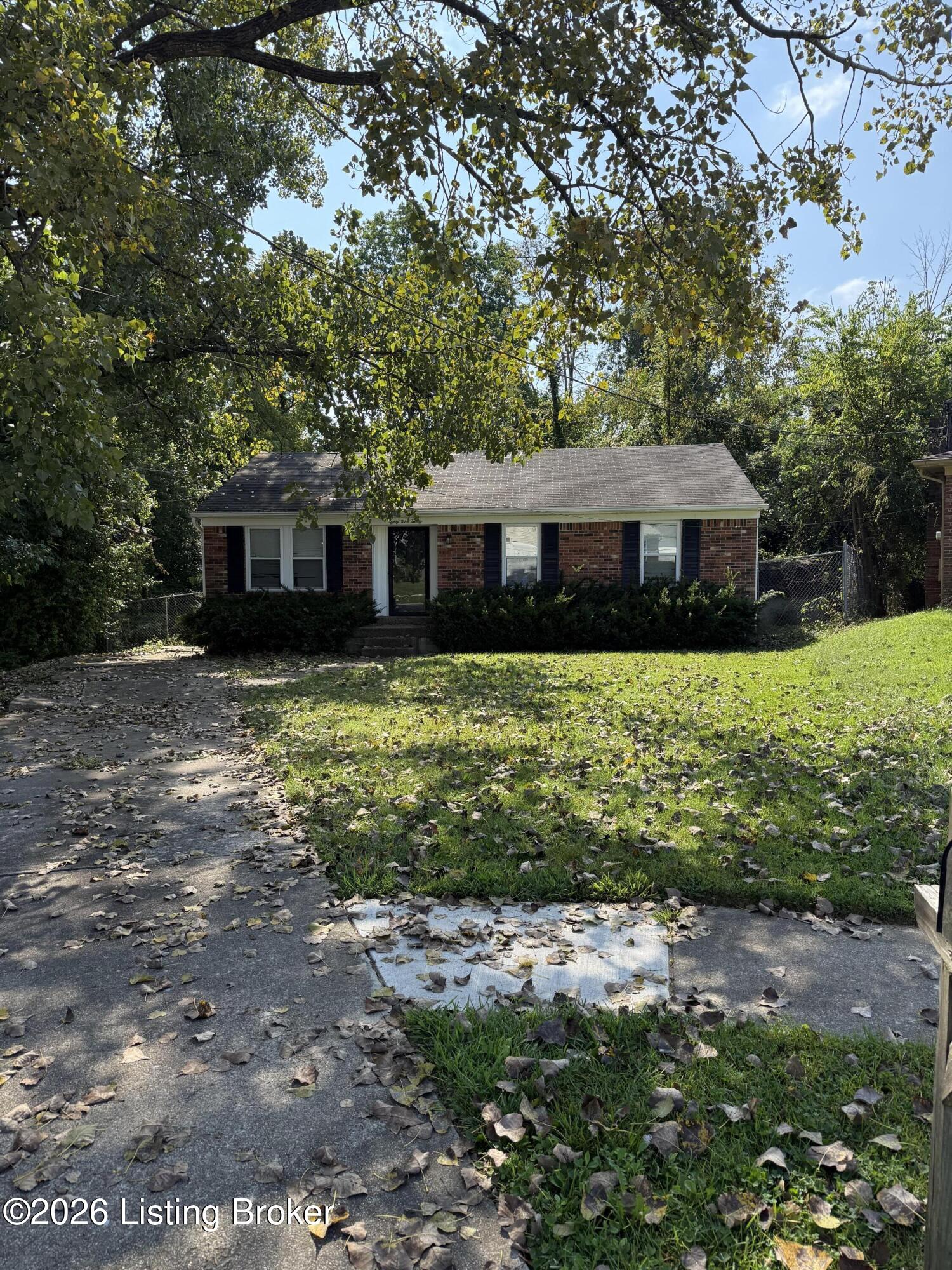 8420 Damascus Cir — photo