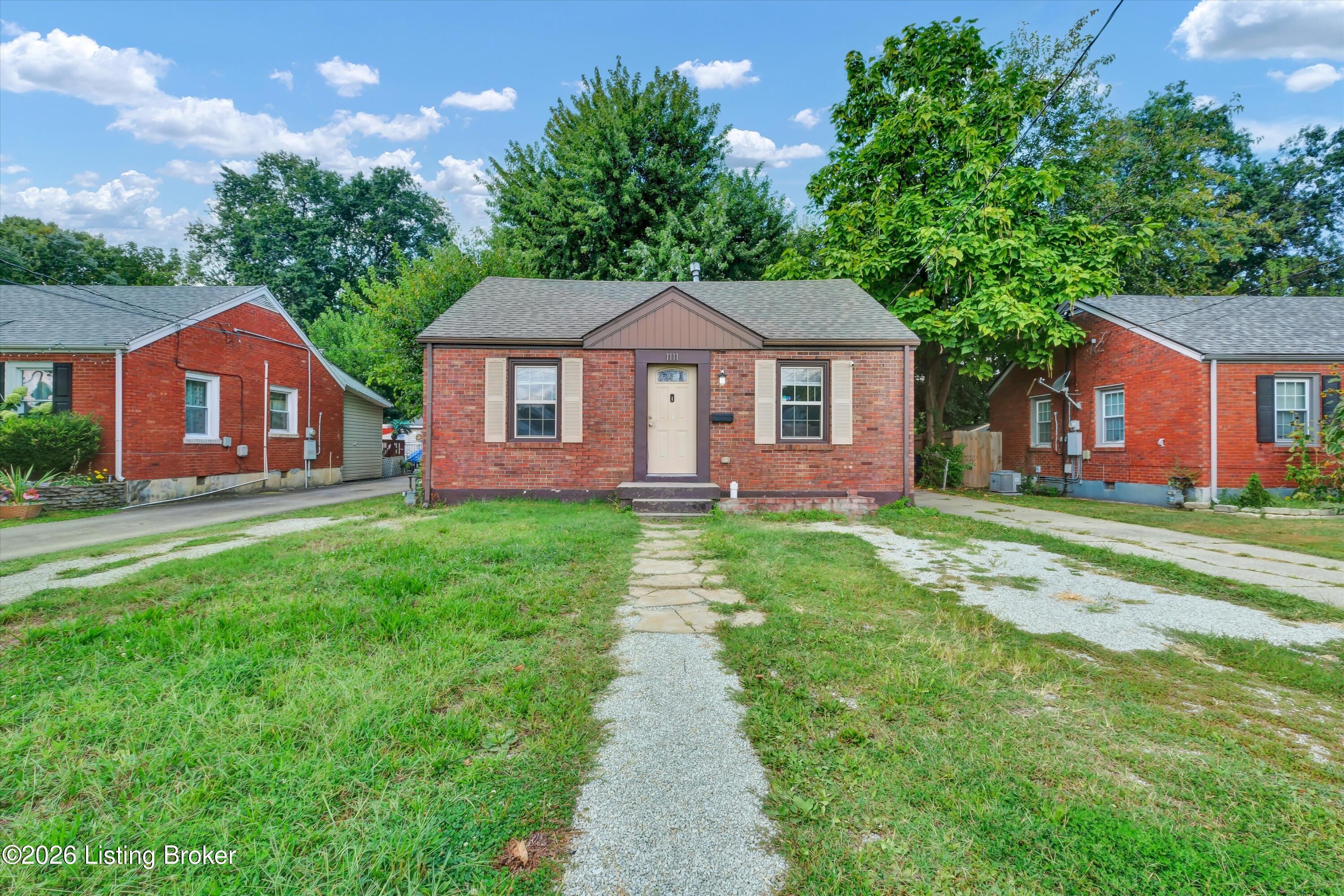 1111 W Indian Trail — photo