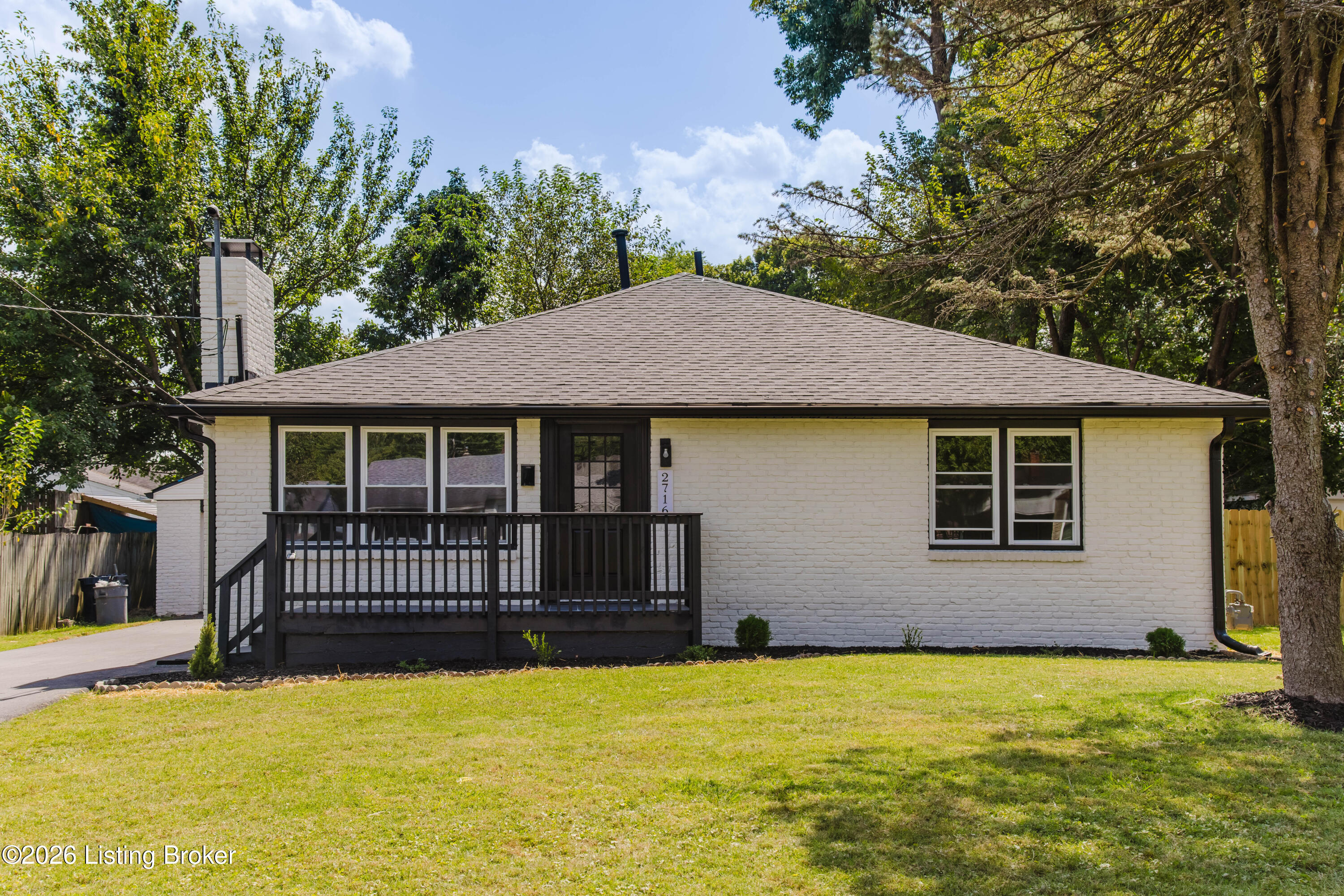 2716 Pioneer Rd — photo
