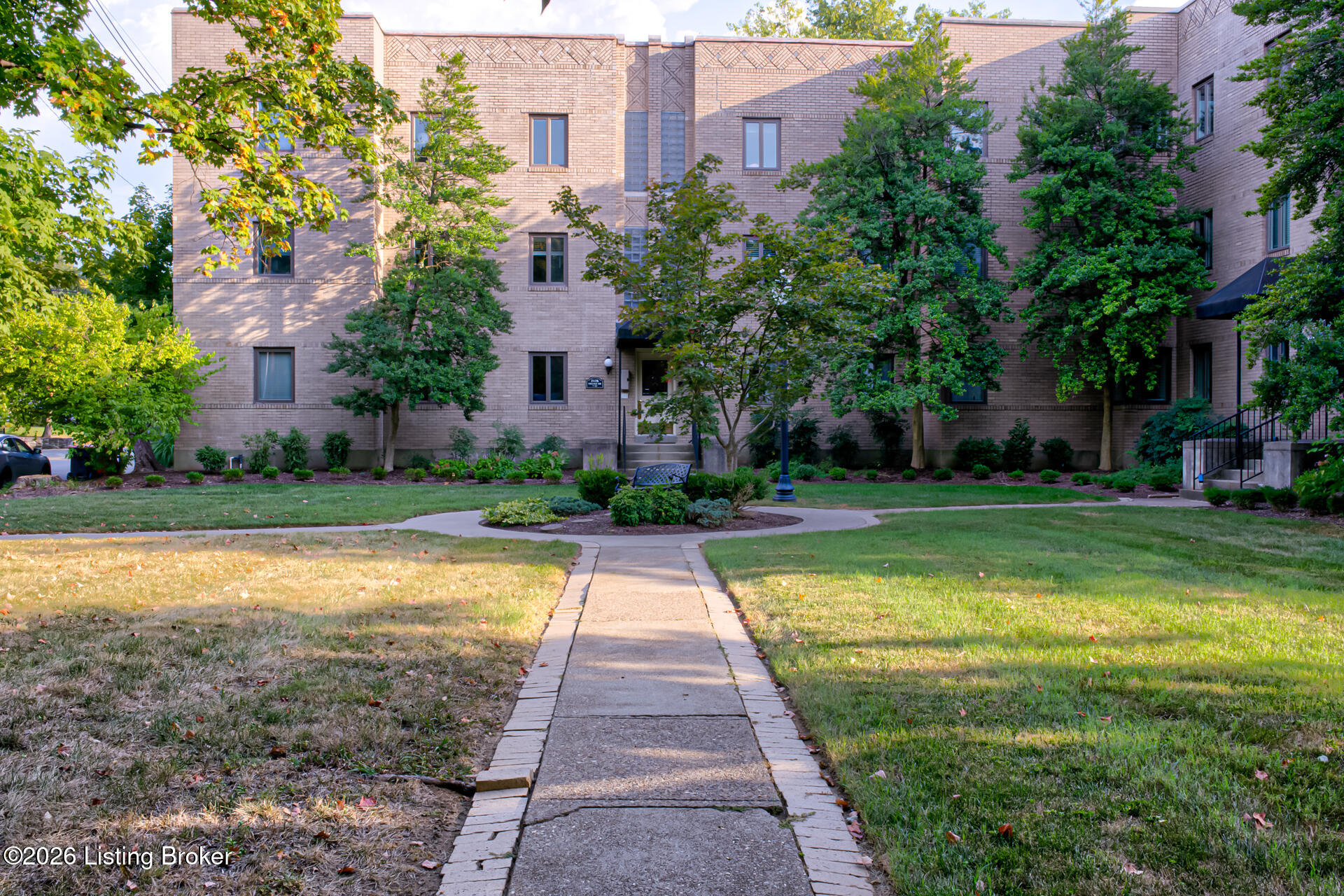2126 Village Dr Unit 3 — photo
