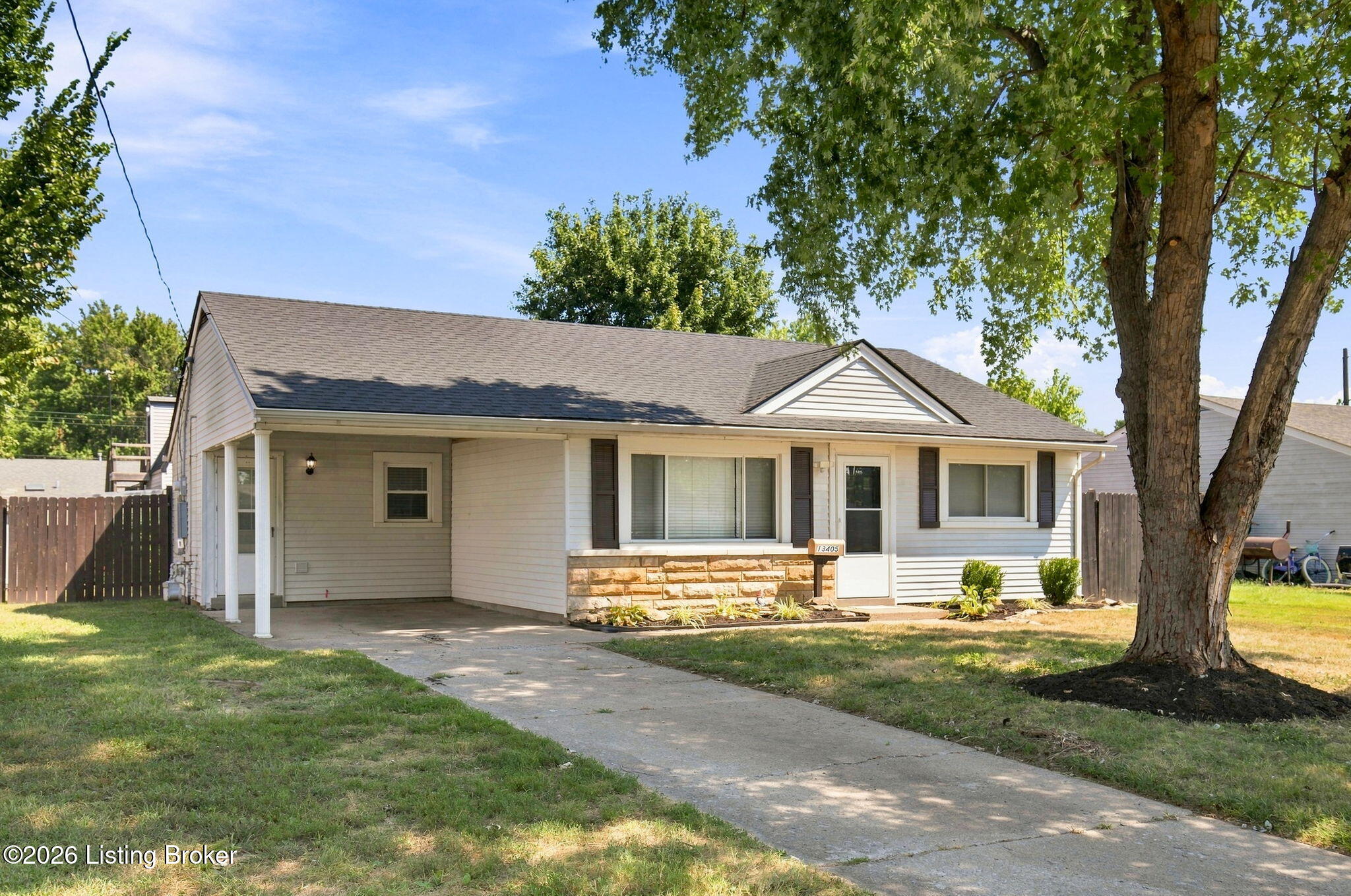 13405 Hopedale Way — photo