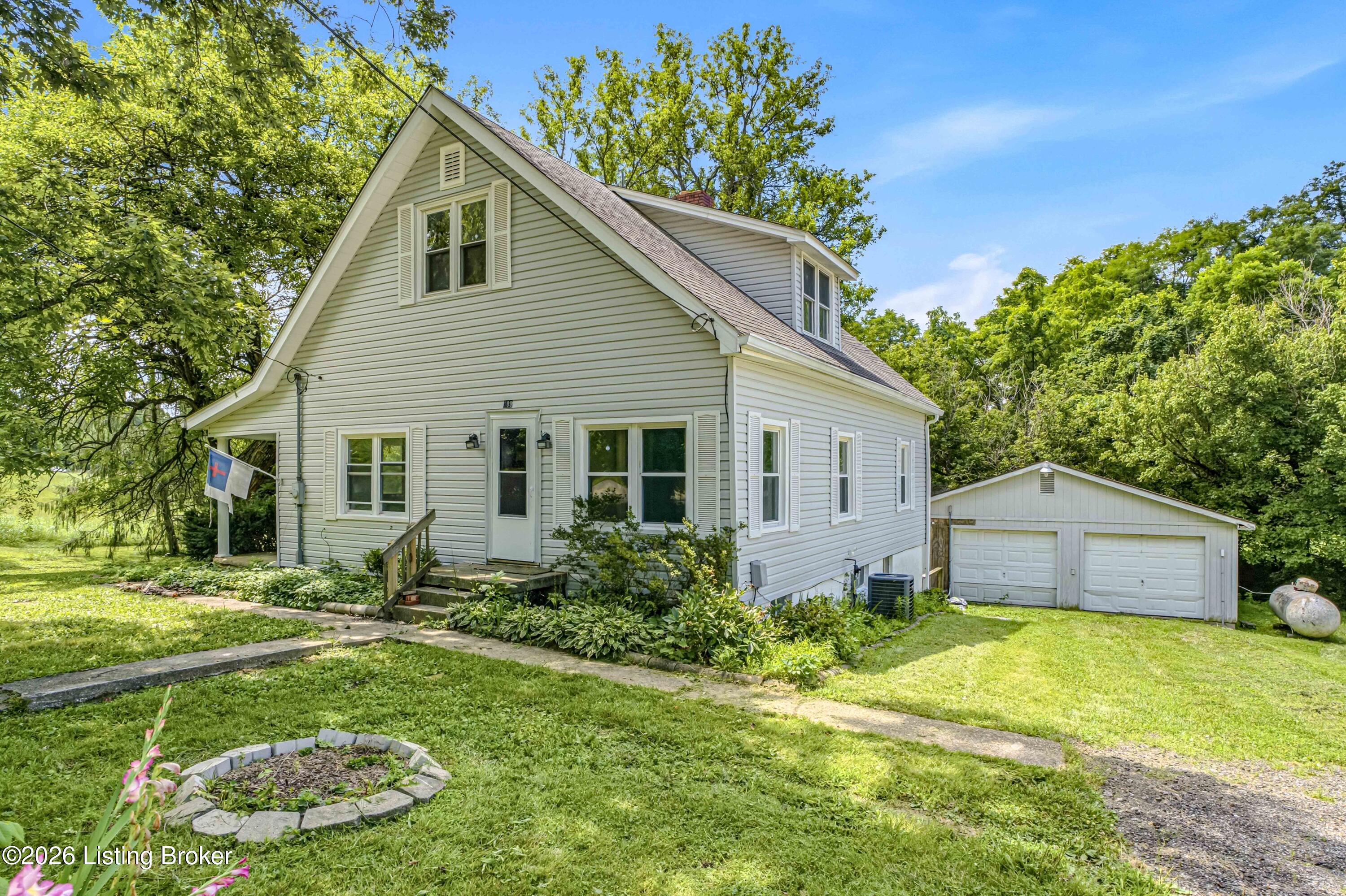 689 Graefenburg Rd, Waddy, KY 40076 — photo 3