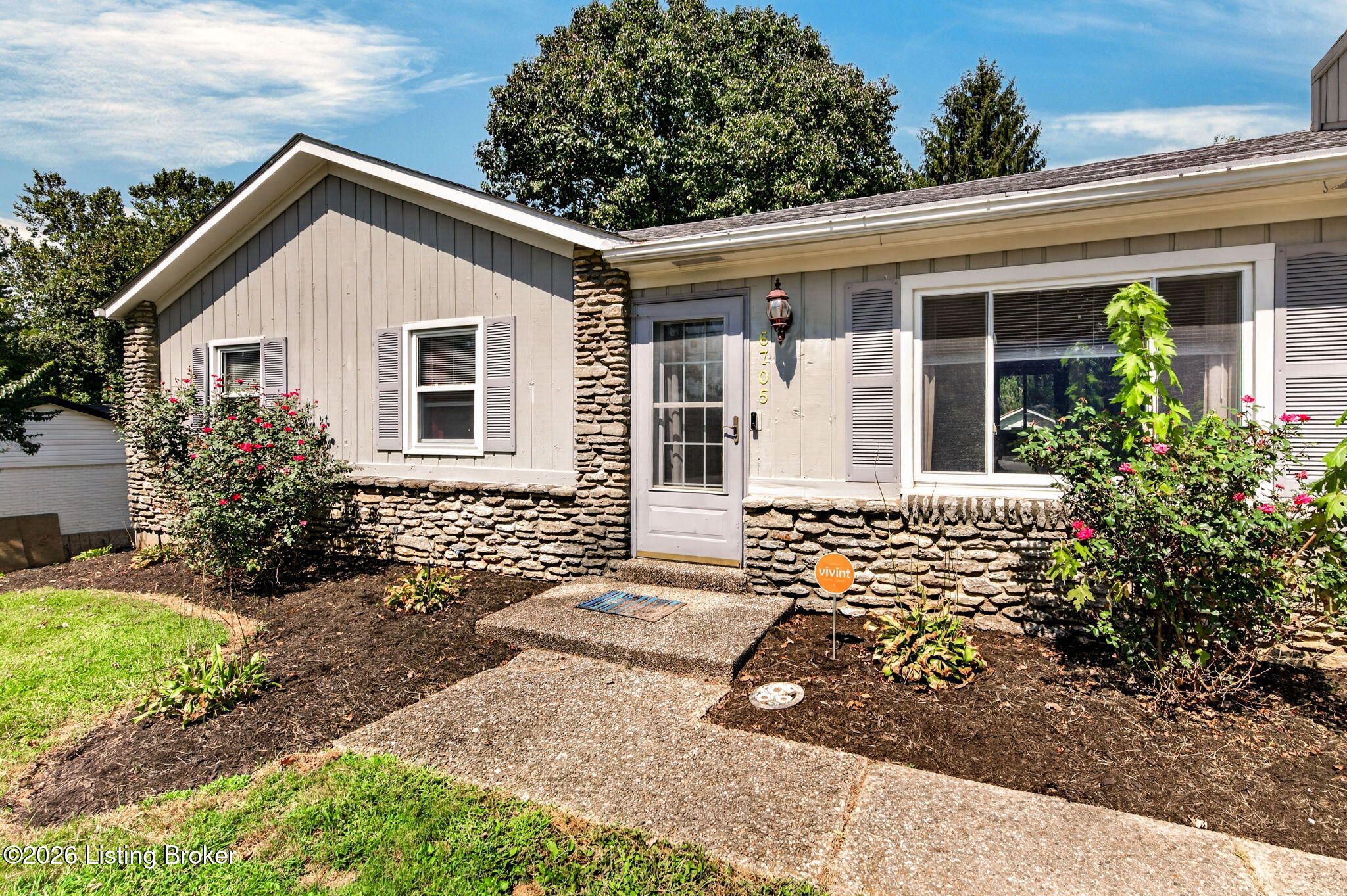 6705 Robin Rd — photo
