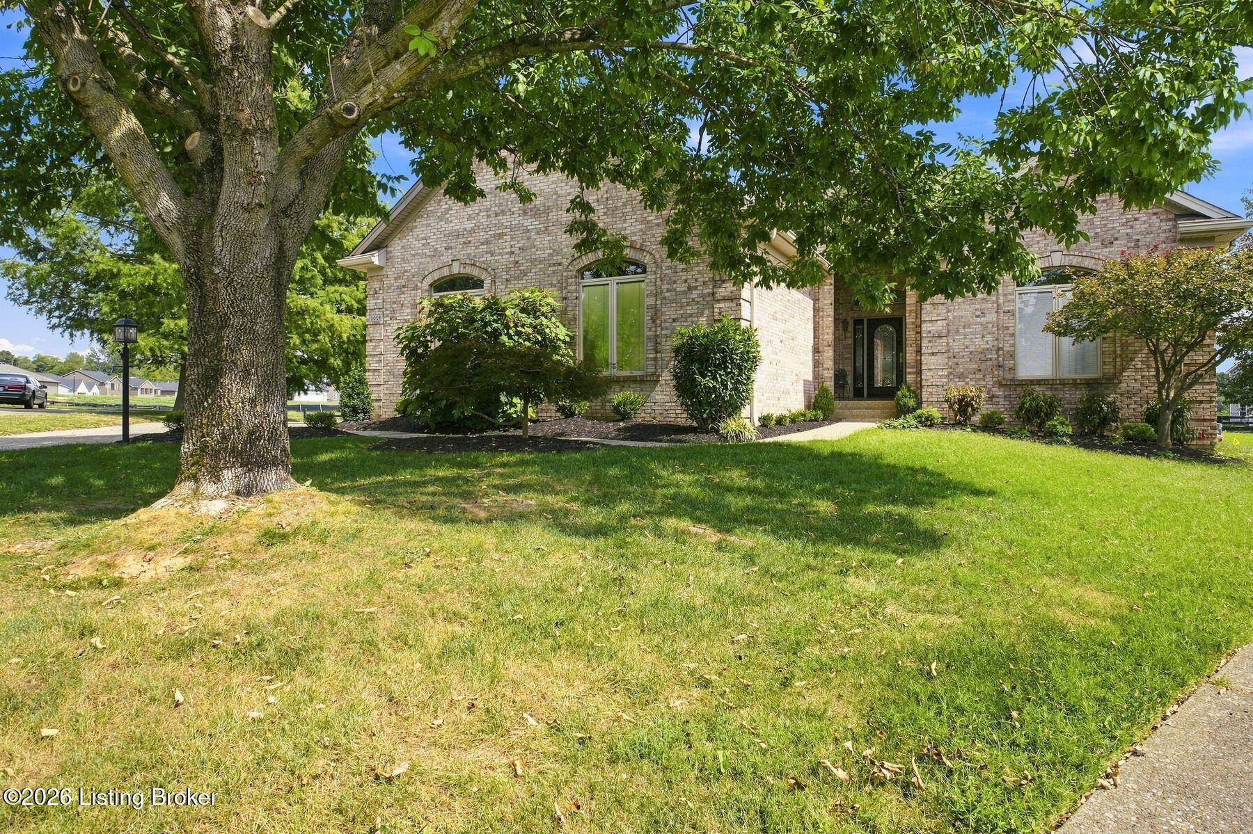 8006 Hall Farm Dr — photo