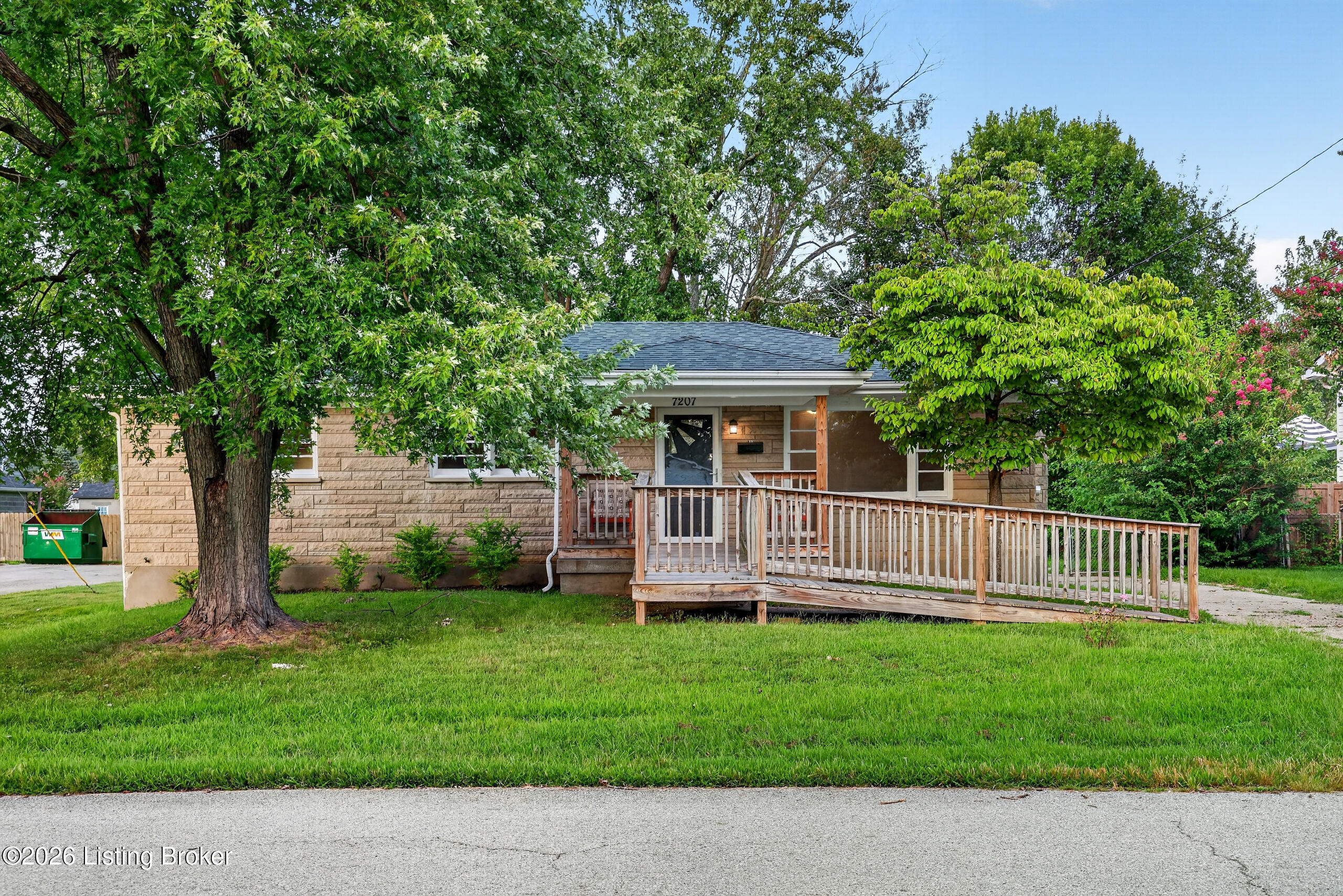 7207 Windemere Dr — photo