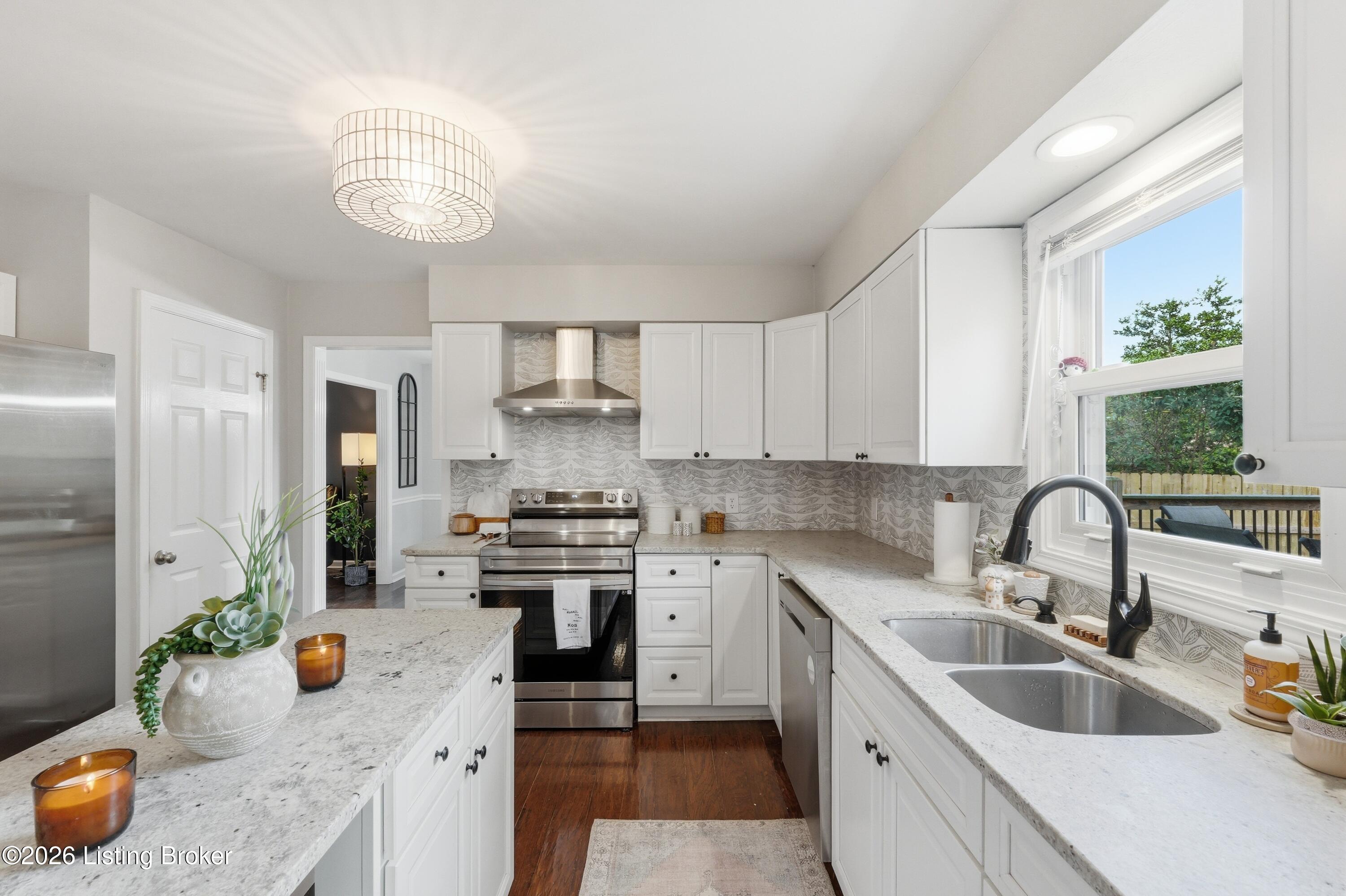 1112 Juniper Springs Dr — photo
