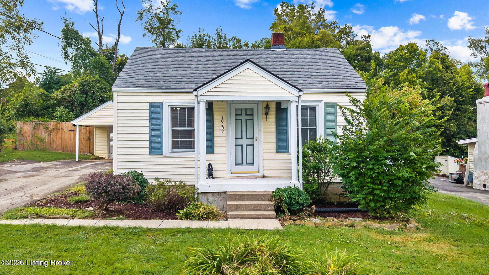 10509 Fairview Ave — photo