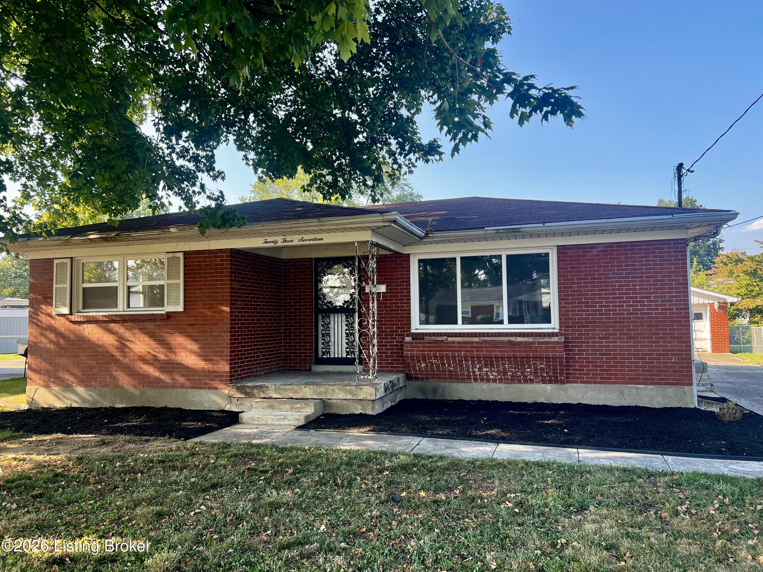 2317 Mary Catherine Dr — photo