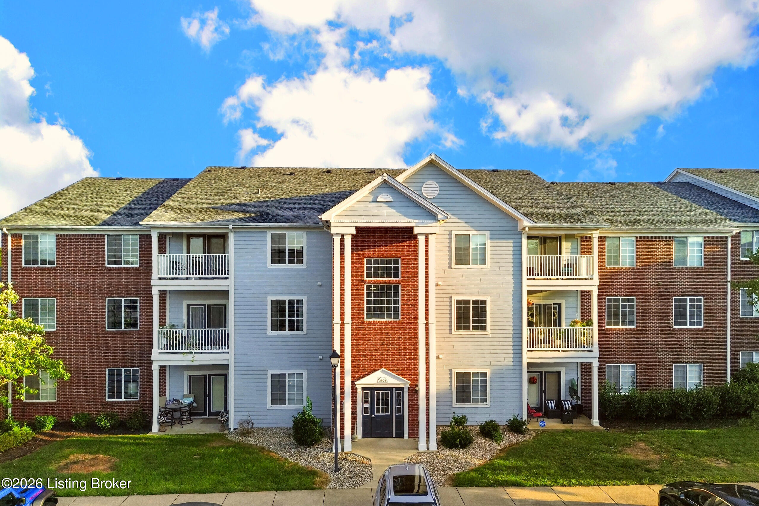 2604 Aristocrat Pl 303 — photo