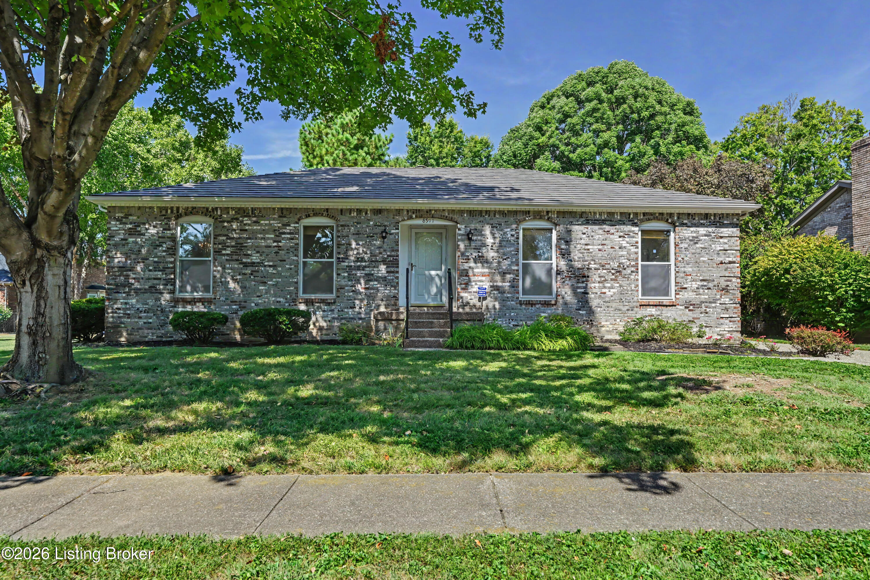 8911 Acushnet Rd — photo