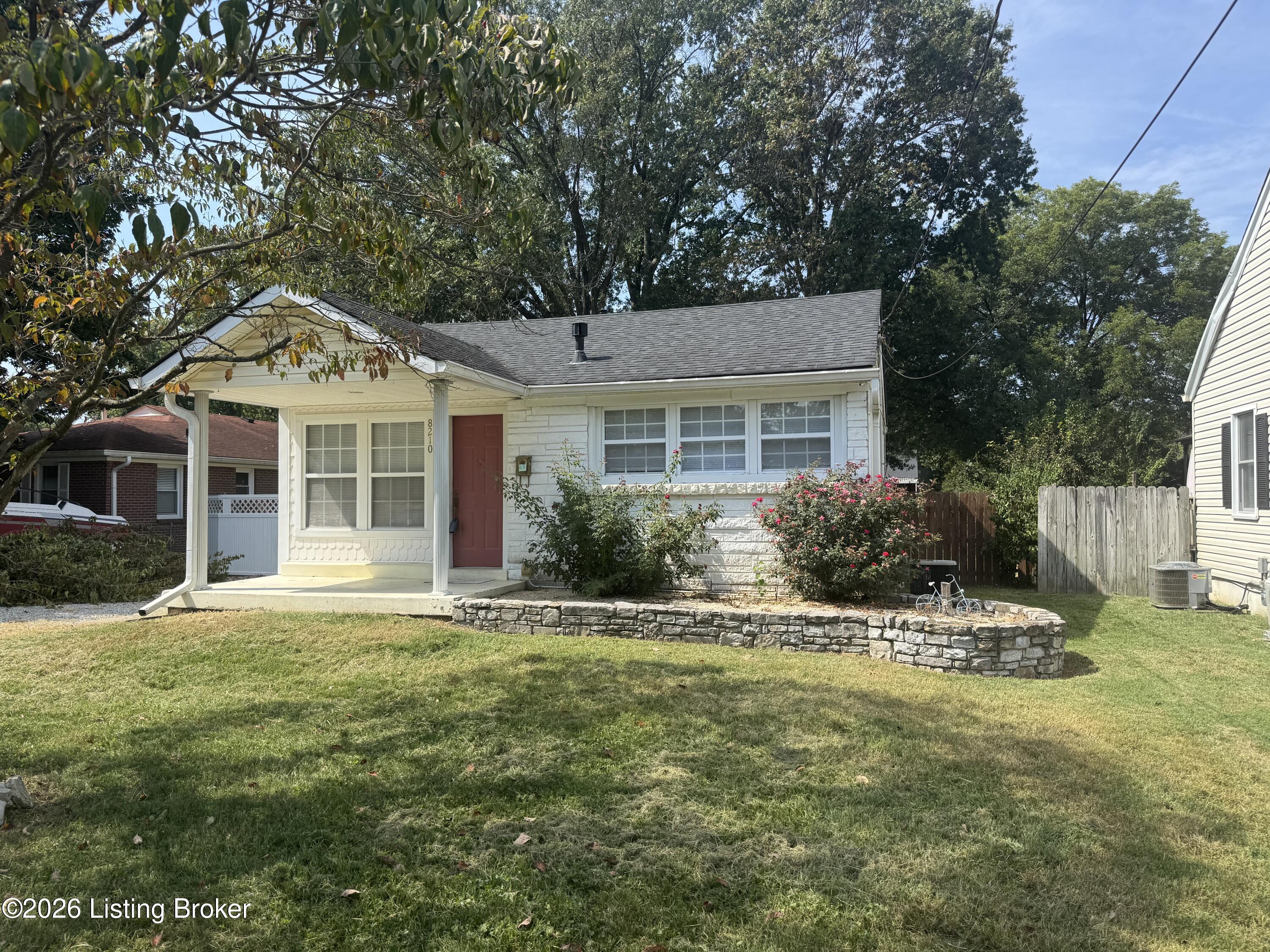 8210 Kerry Rd — photo