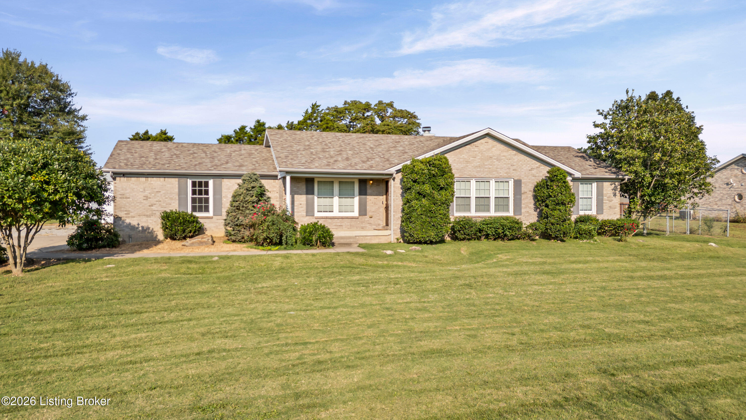 171 Williams Ct — photo