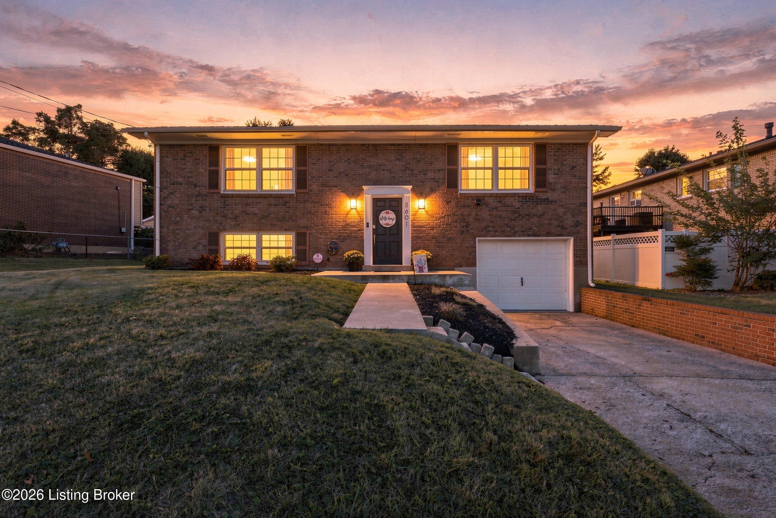 8601 Gainsborough Dr — photo