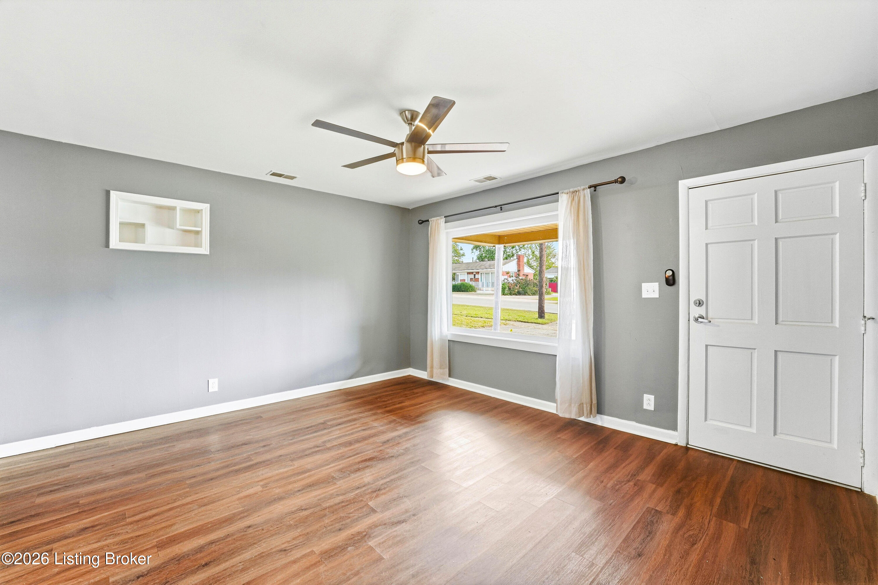 9919 Robsion Rd, Louisville, KY 40299 — photo 2