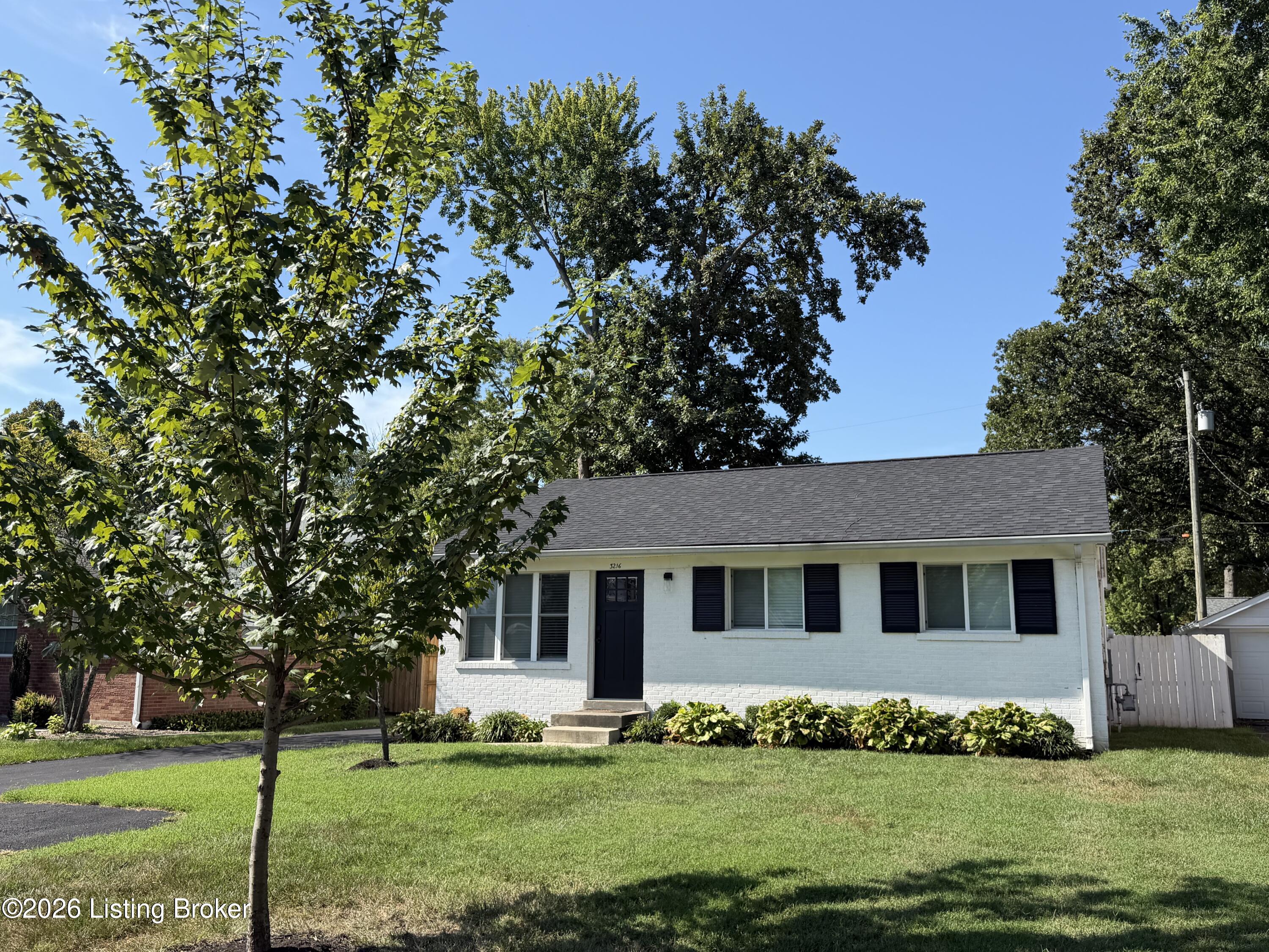 3216 Wellingmoor Ave — photo