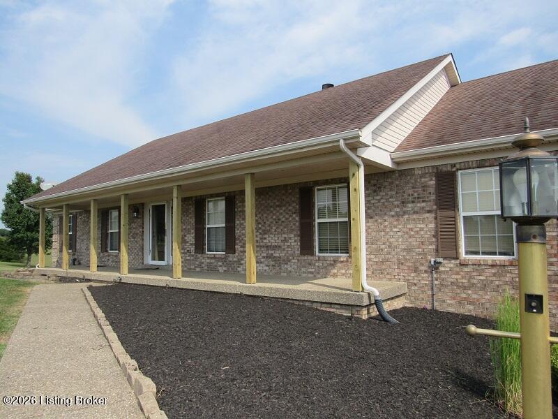 1000 Lakeside Dr — photo