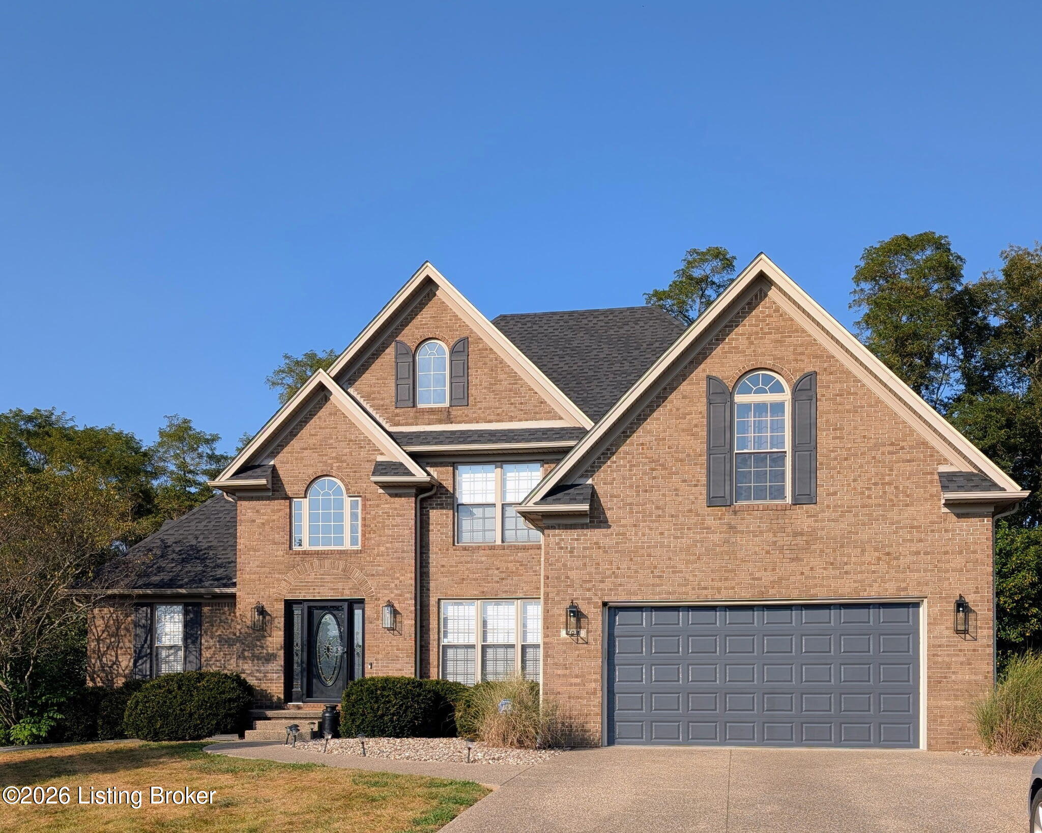 194 Beth Ct — photo
