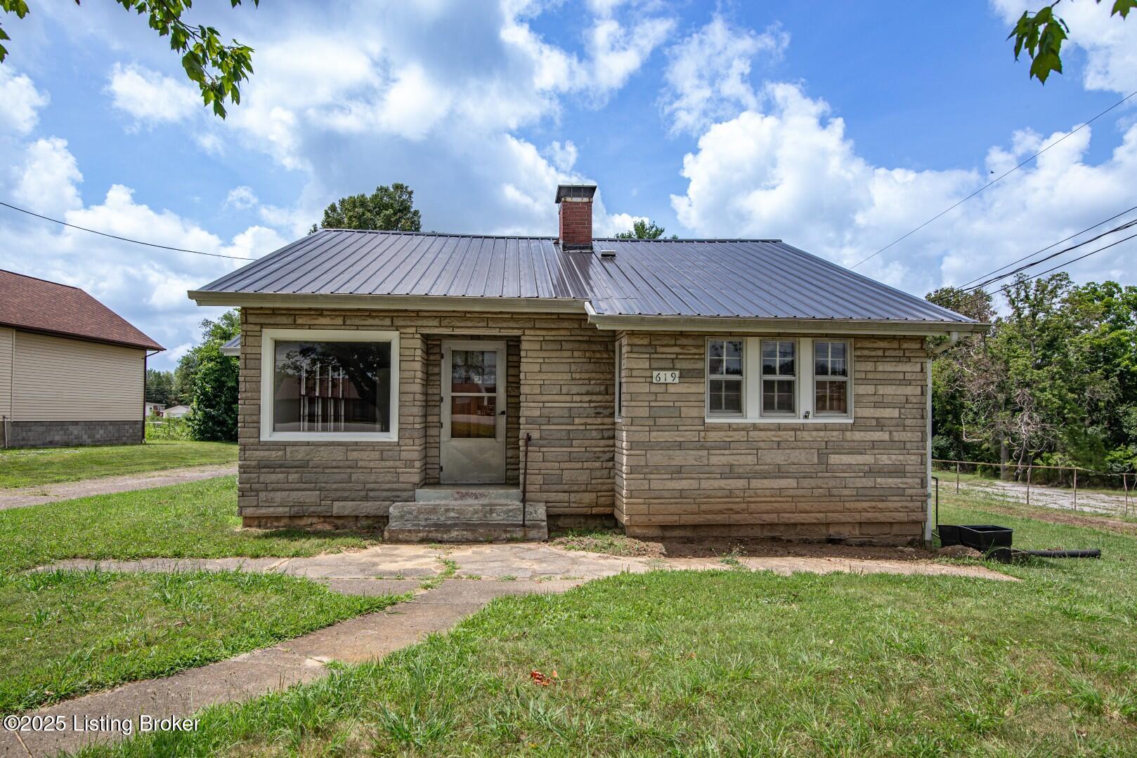 619 S Wilson Rd — photo
