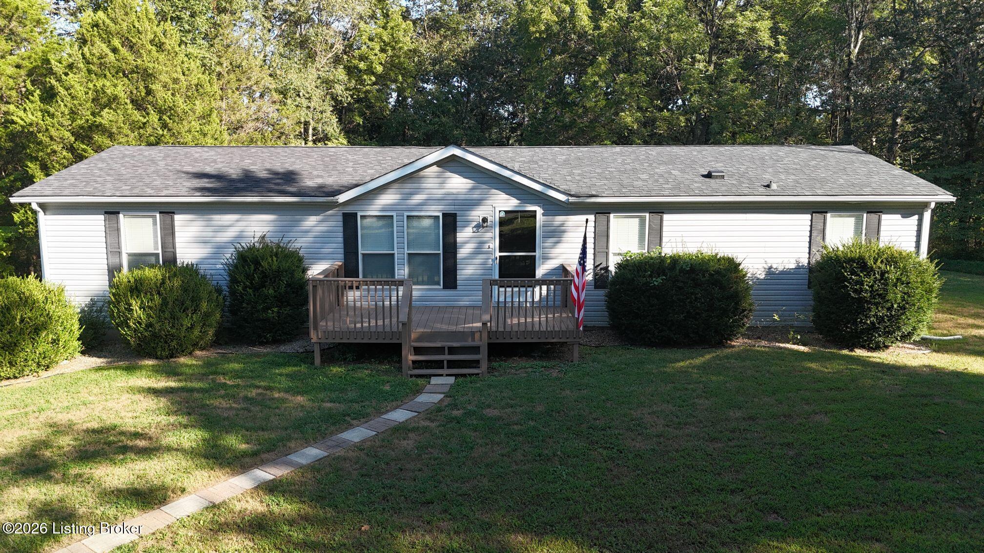 1005 Medley Dr — photo