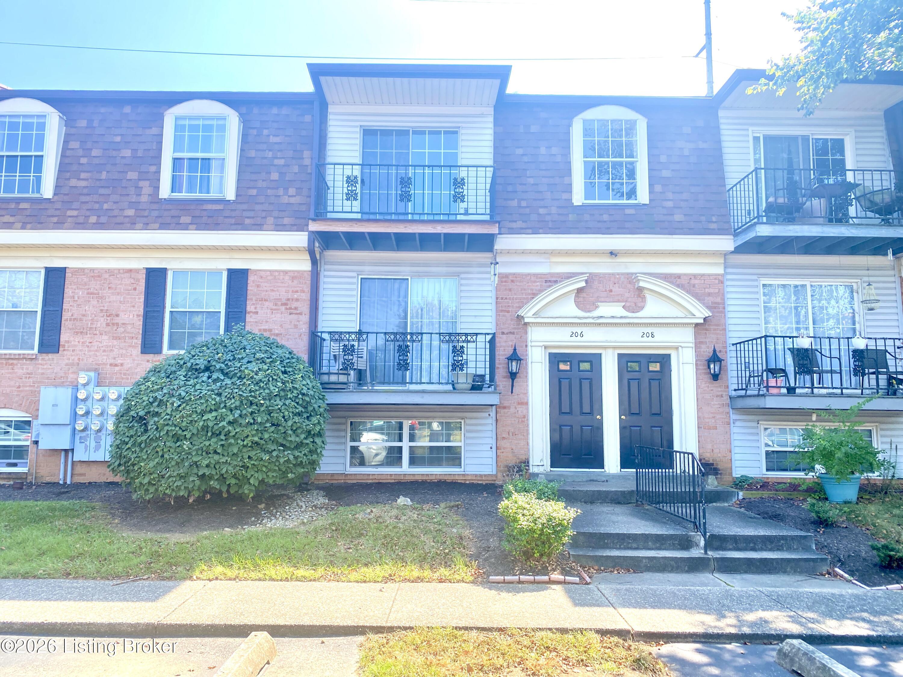 206 Flanders Ct 8 — photo