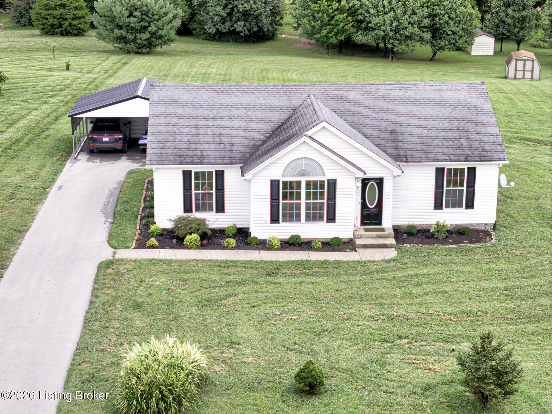 501 Winter Dr — photo