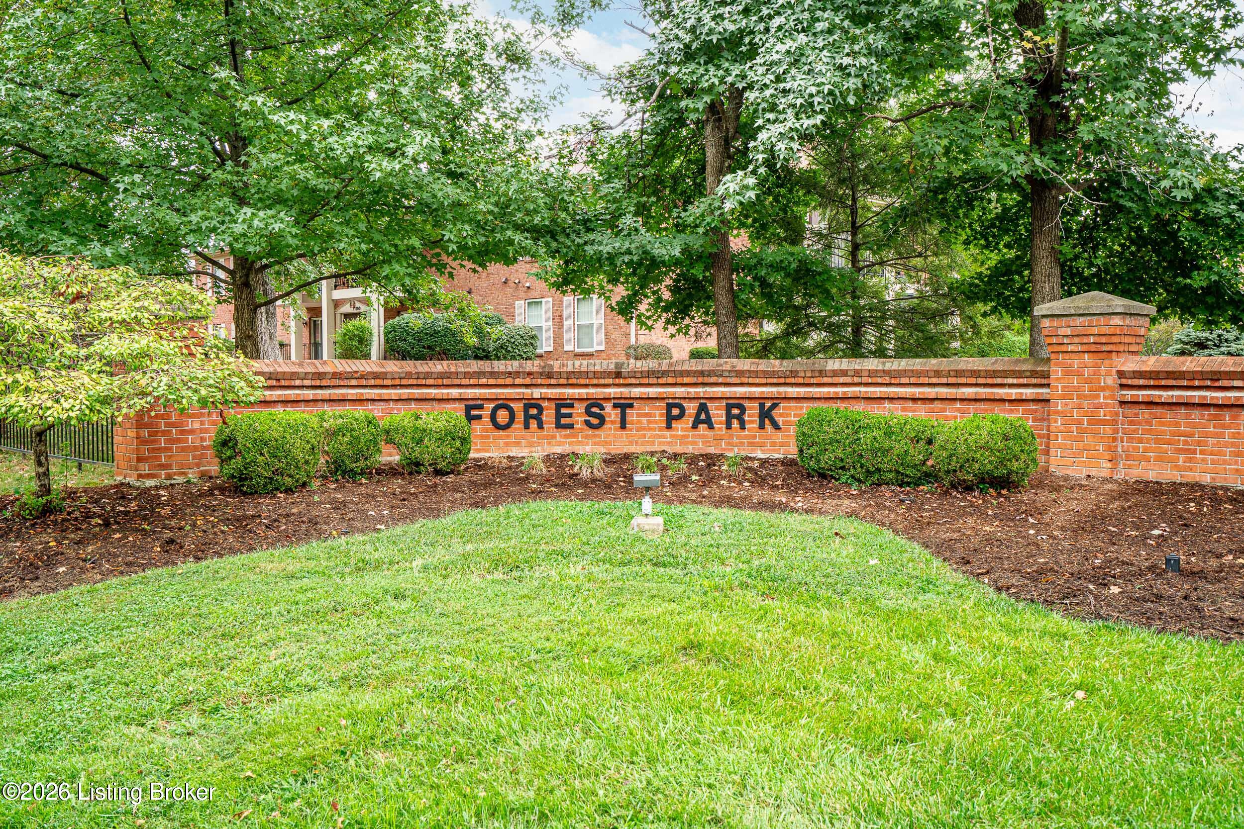 804 Forest Park Rd — photo