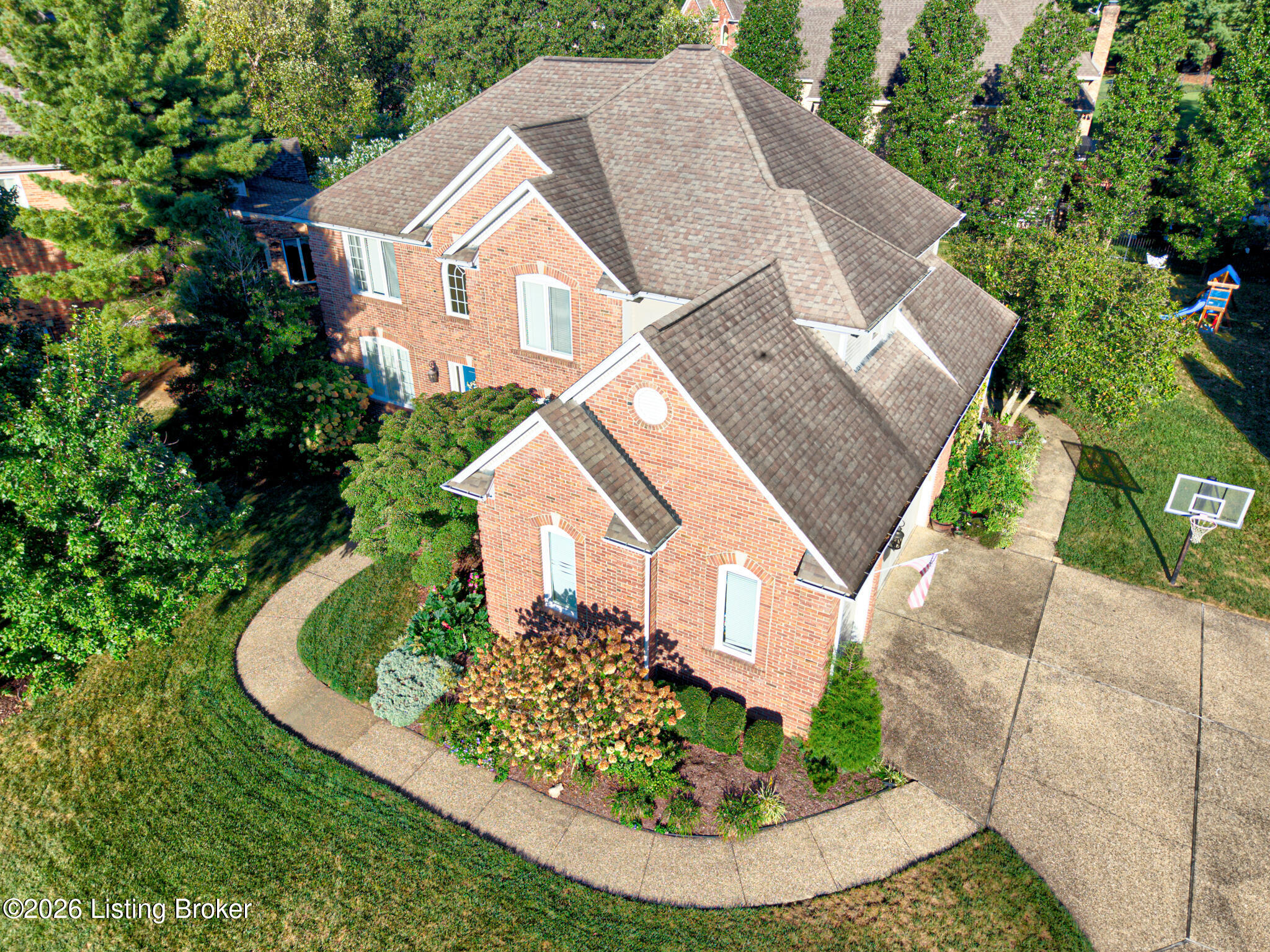 1302 Isleworth Dr — photo