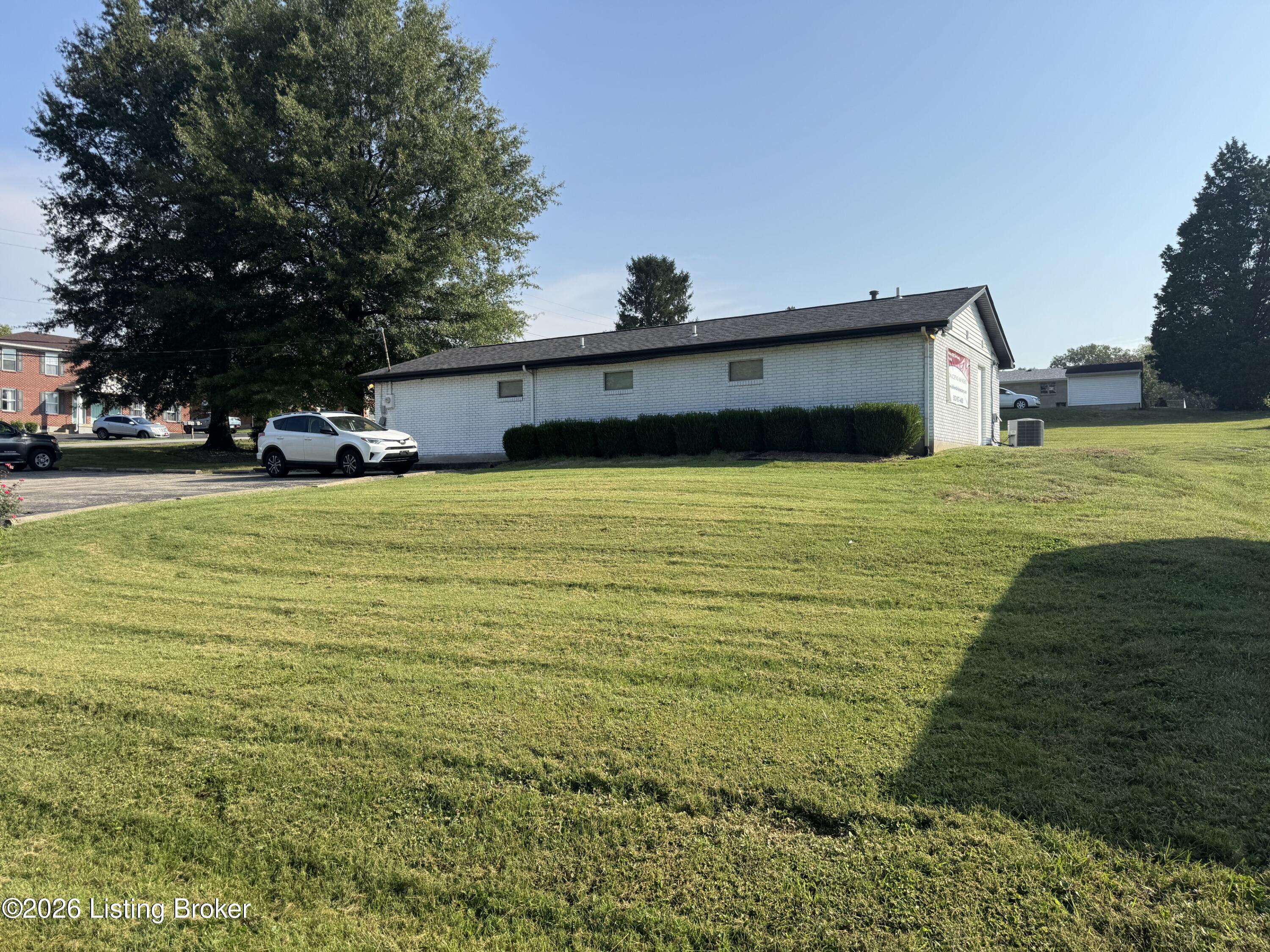 119 Topfield Rd — photo
