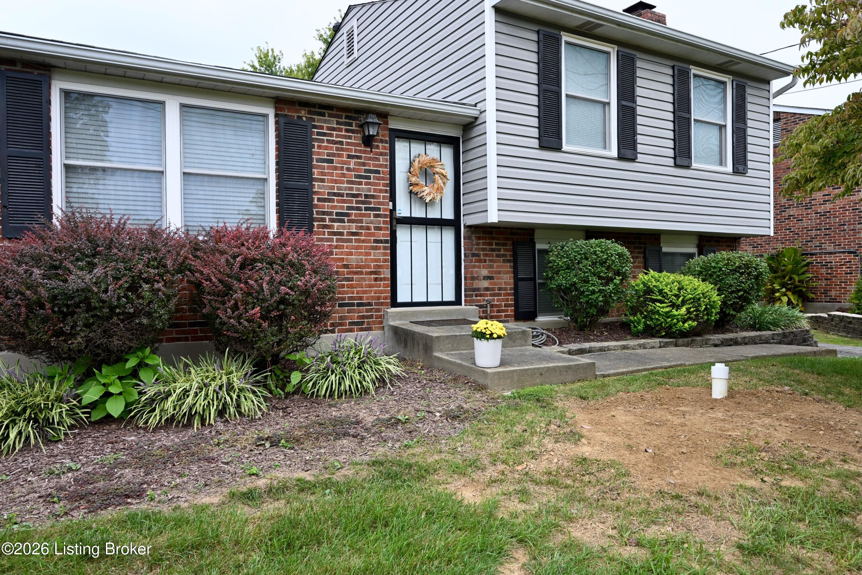 107 Canyon Ct — photo