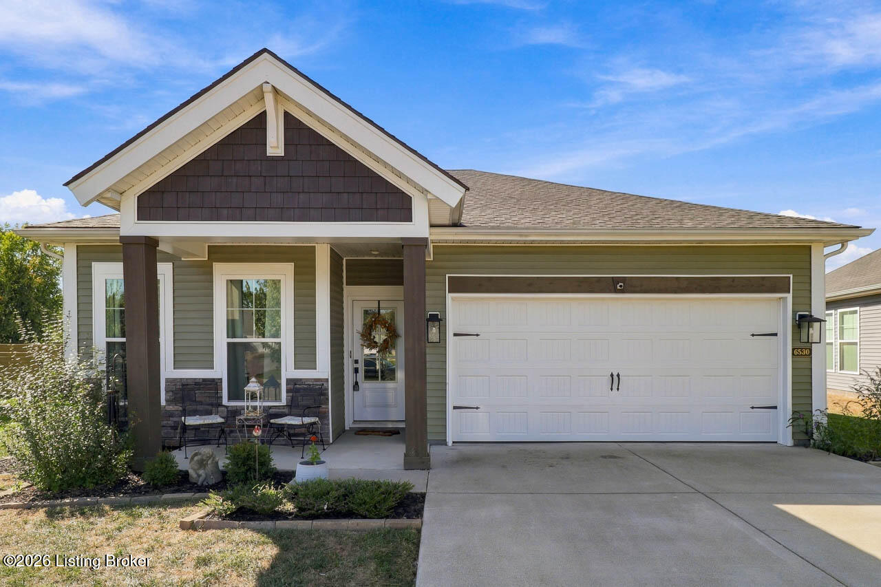 6530 Oak Village Dr — photo