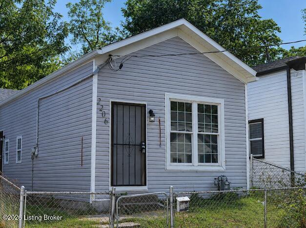2206 Griffiths Ave — photo