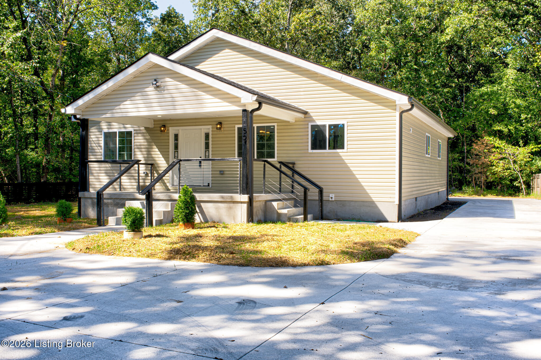 569 Pitts Point Rd — photo
